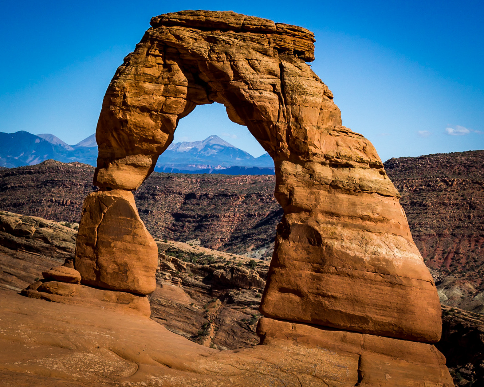 Canon EOS 550D (EOS Rebel T2i / EOS Kiss X4) sample photo. Delicate little arch photography