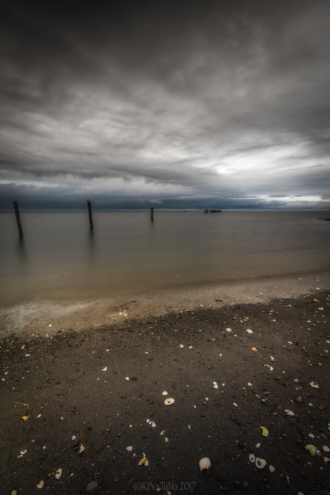 Canon EF 16-35mm F2.8L II USM sample photo. Stormy beach photography