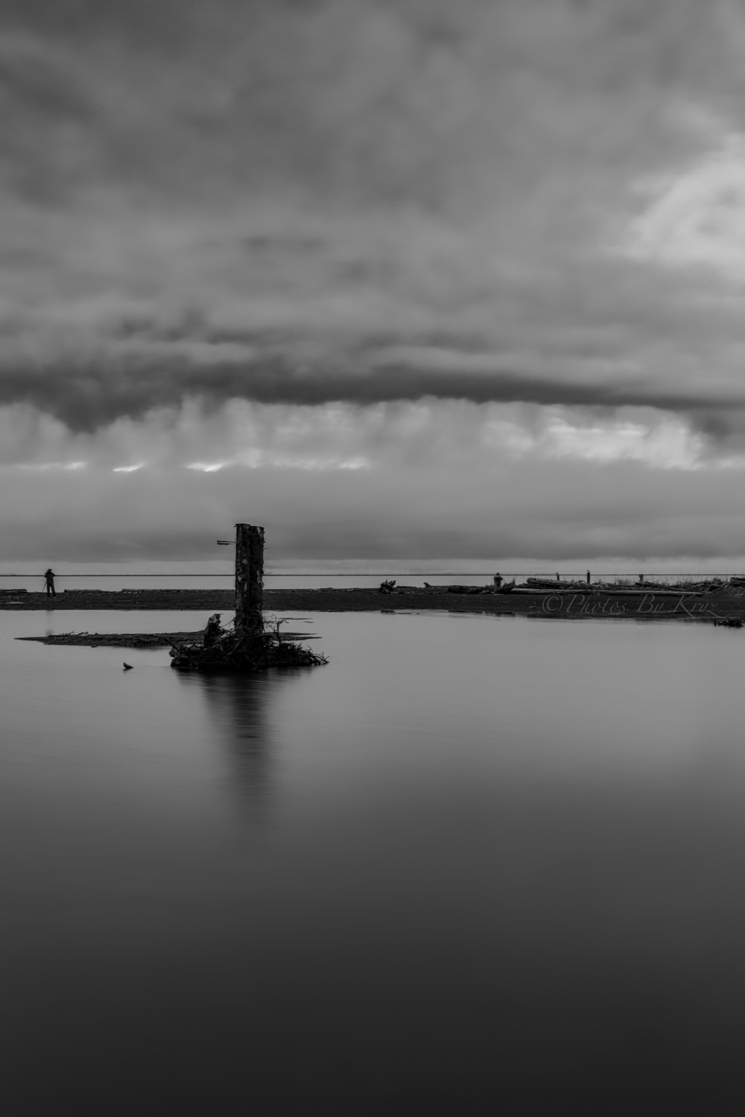 Canon EF 16-35mm F2.8L II USM sample photo. Black and white stormy beach photography