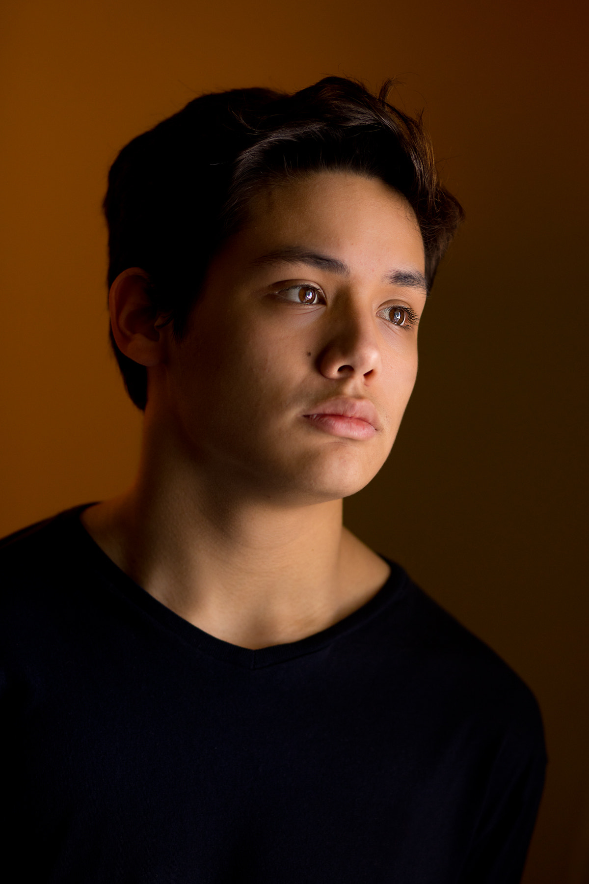 Canon EF 85mm F1.8 USM sample photo. Window light photography