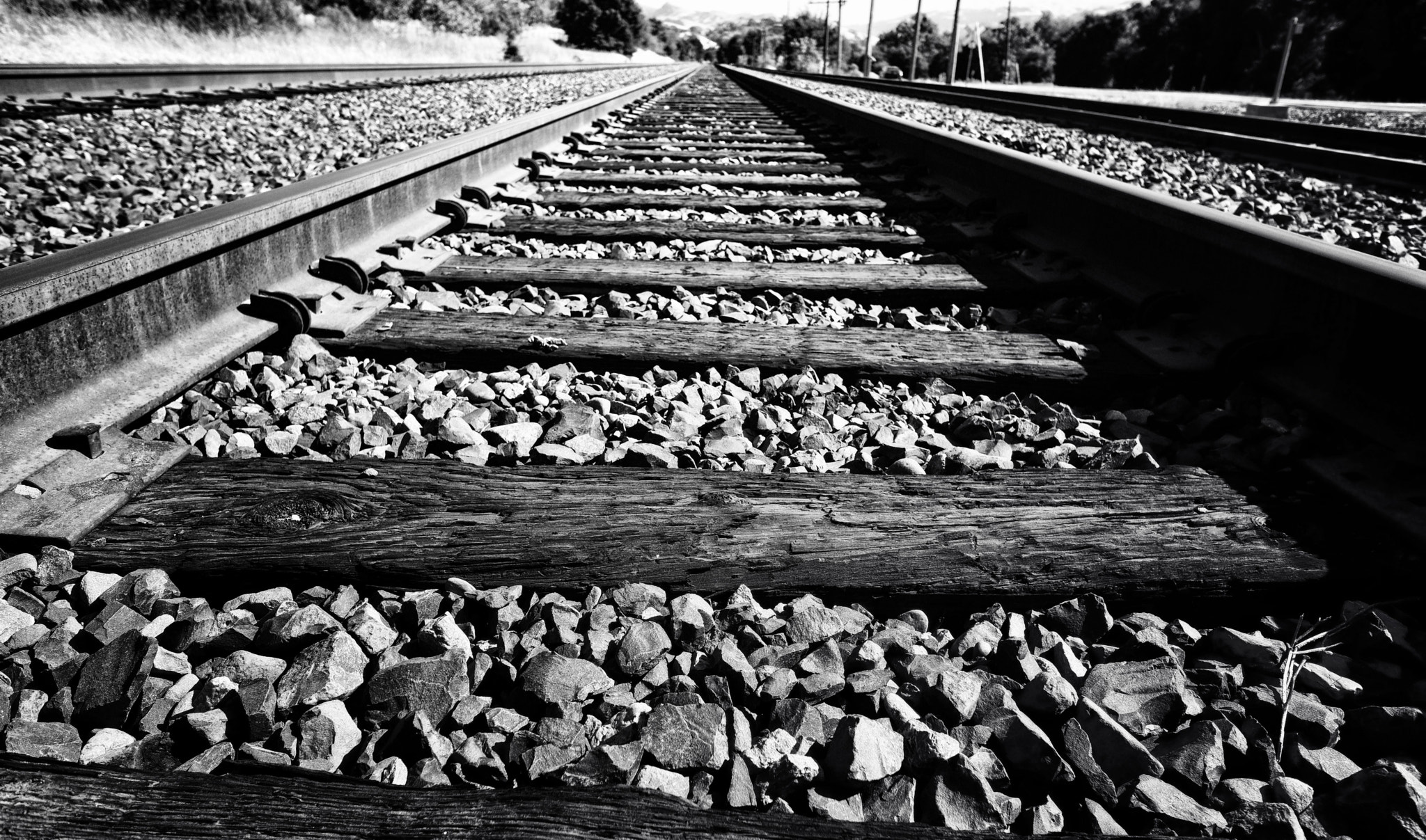 Fujifilm XF 14mm F2.8 R sample photo. Train tracks photography