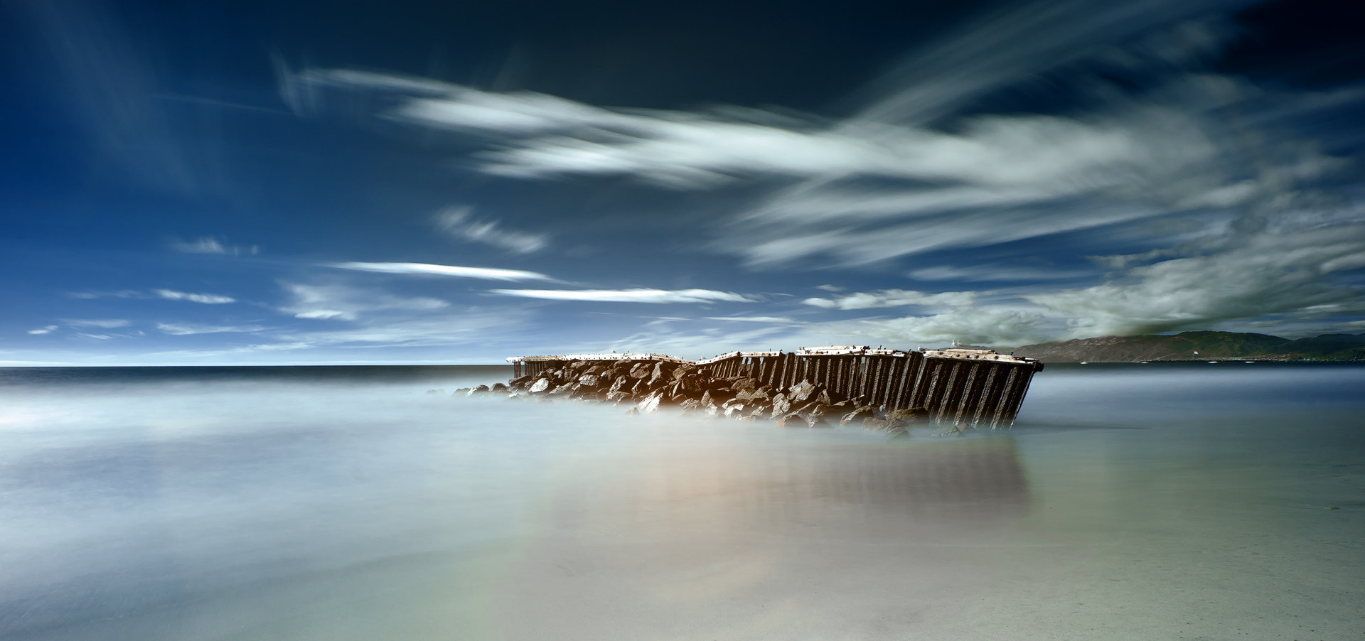 Sony a7R + ZEISS Batis 18mm F2.8 sample photo. Dockweiler state beach old pier photography