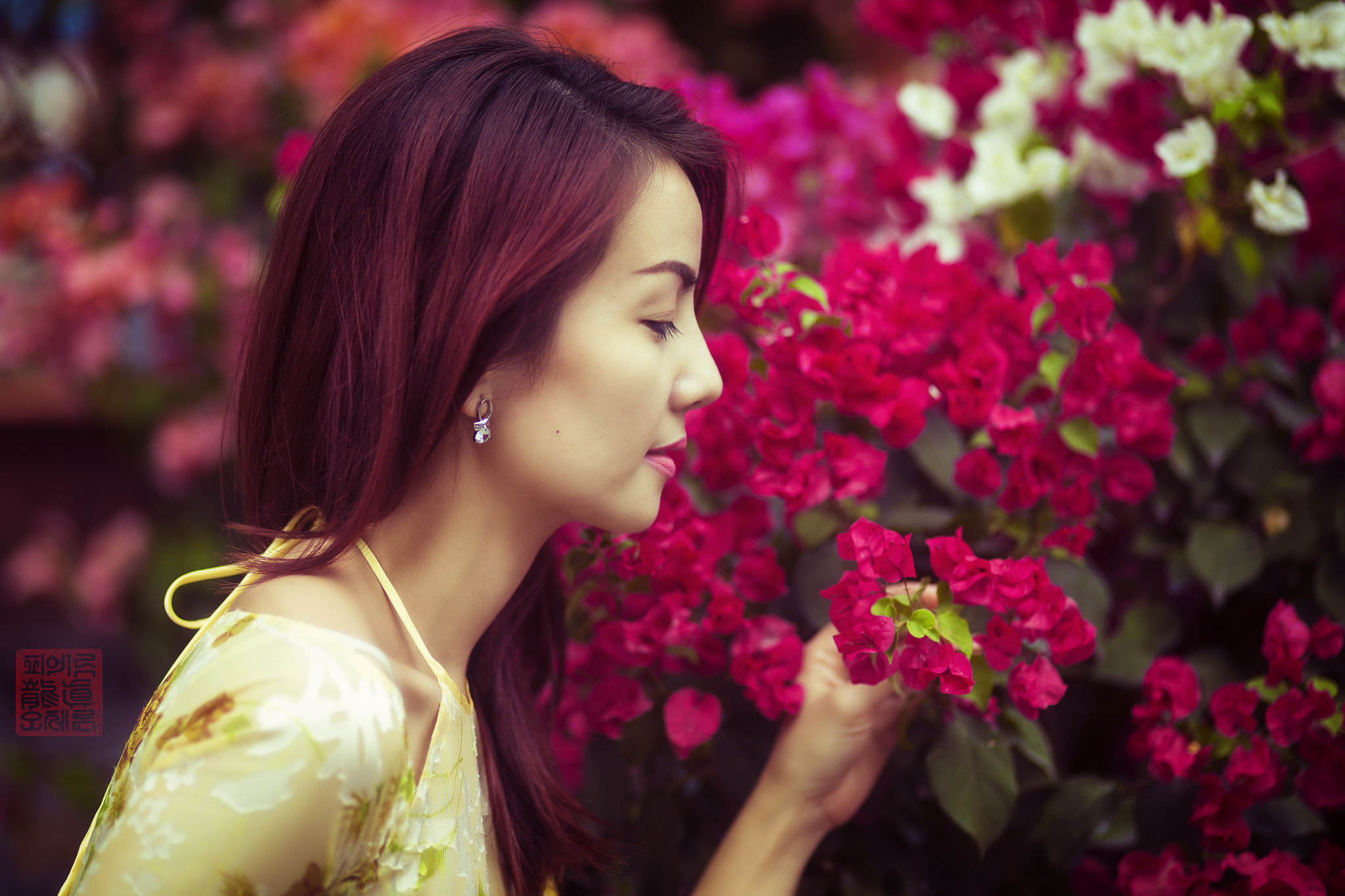 Canon EOS 6D + Canon EF 100mm F2.0 USM sample photo. The red-haired girl photography