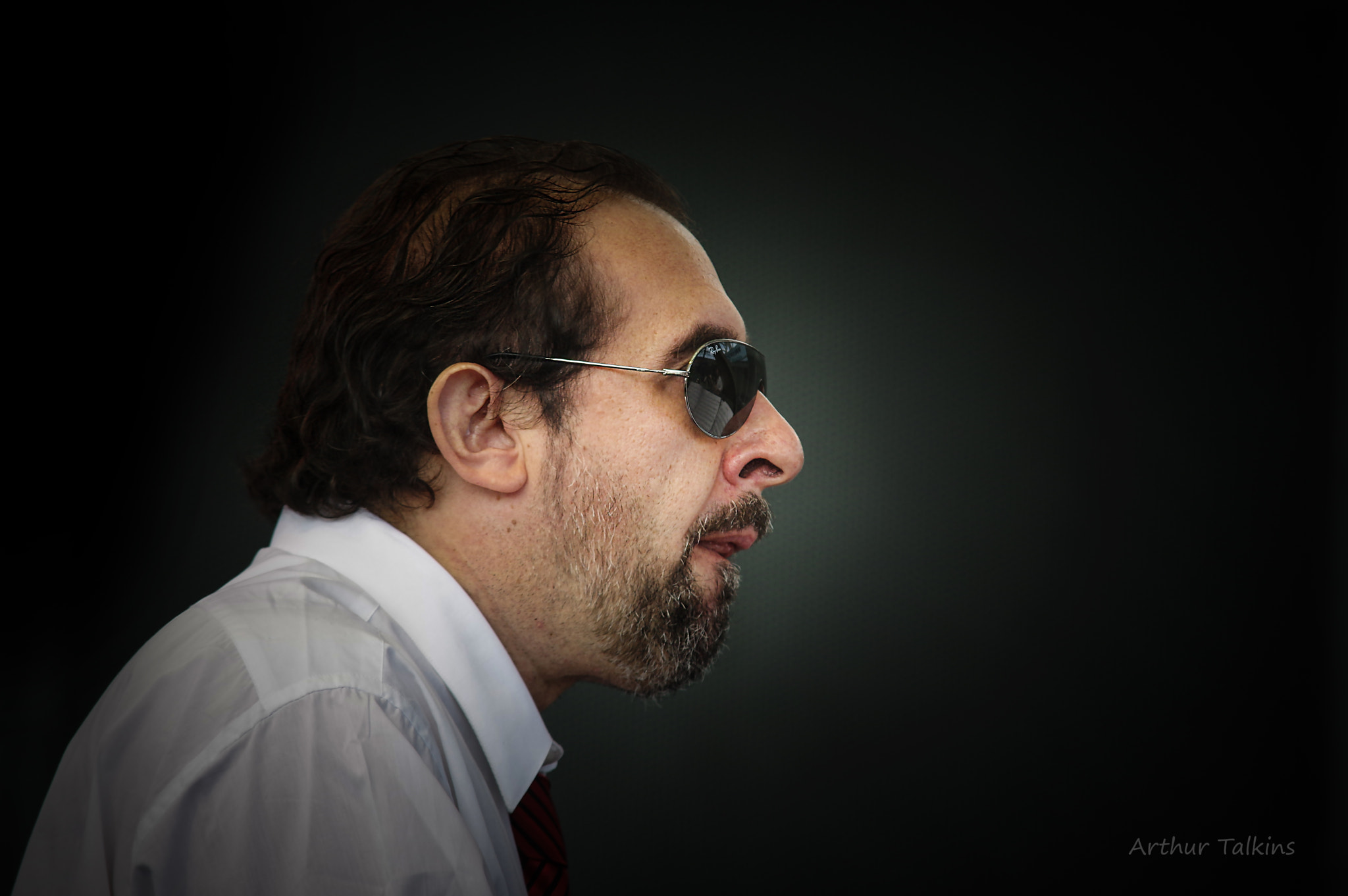 Sigma 70-200mm F2.8 EX DG Macro HSM II sample photo. Side view of the piano man... photography