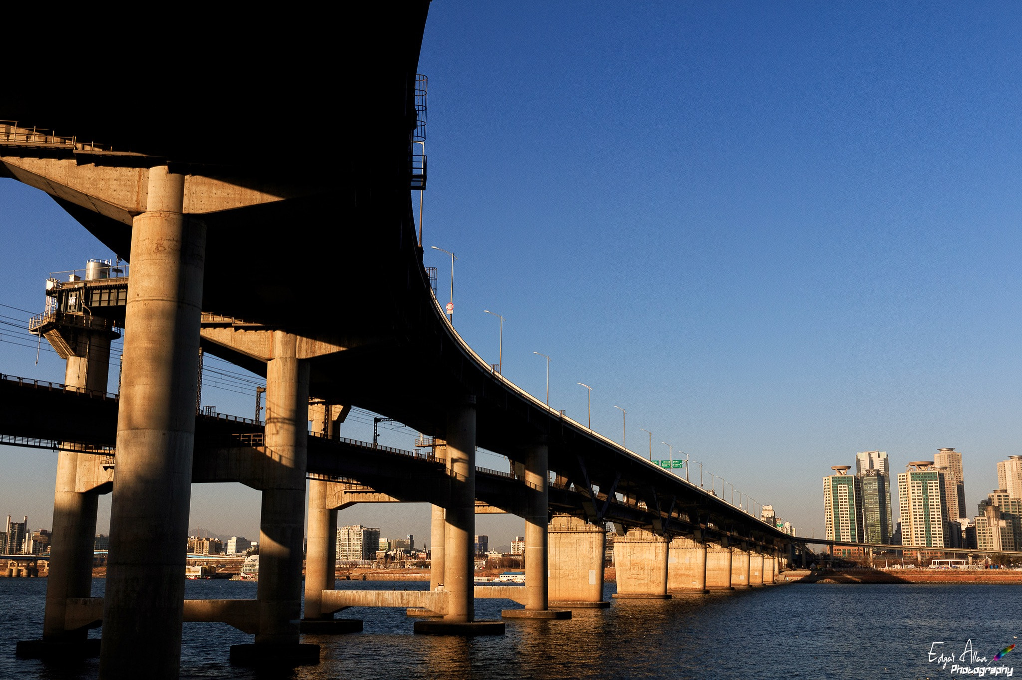 Canon EOS 70D + Sigma 24-70mm F2.8 EX DG Macro sample photo. Bridge in korea photography