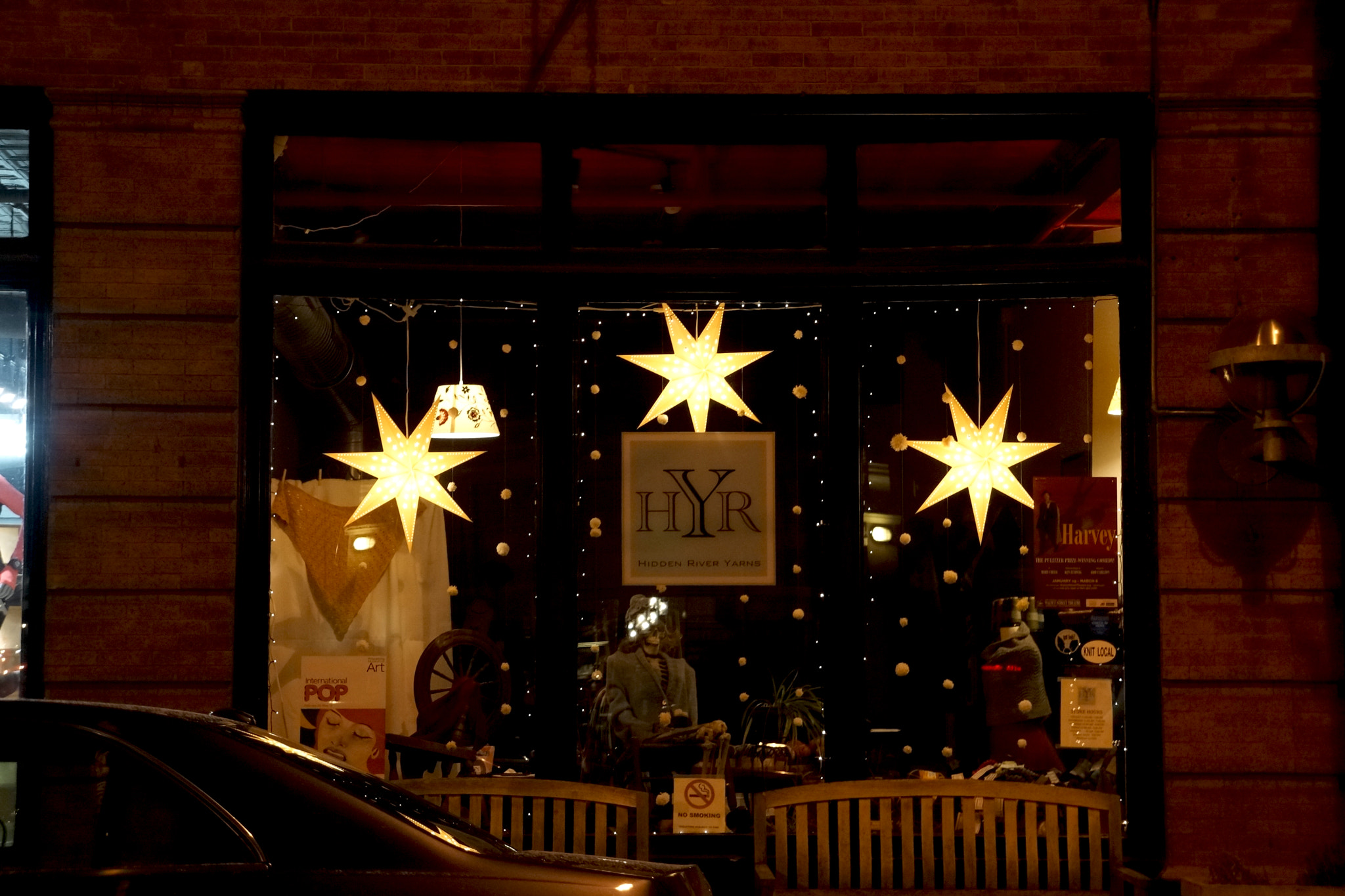 Sony Alpha NEX-7 + Sony E 18-55mm F3.5-5.6 OSS sample photo. Shop in manayunk photography