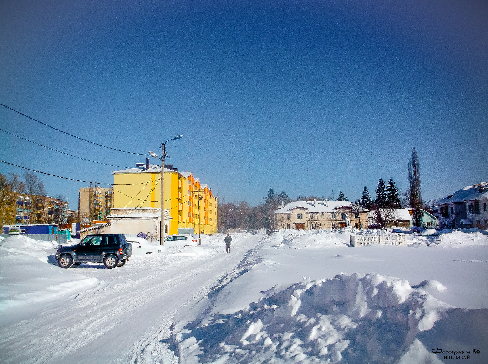 Fujifilm FinePix AX650 sample photo. Winter town photography