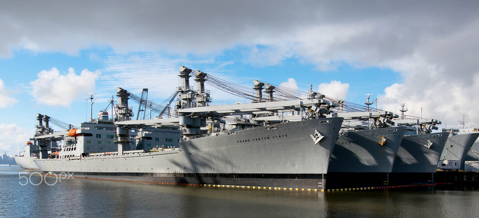Nikon D5500 + Sigma 18-35mm F1.8 DC HSM Art sample photo. Ship photography