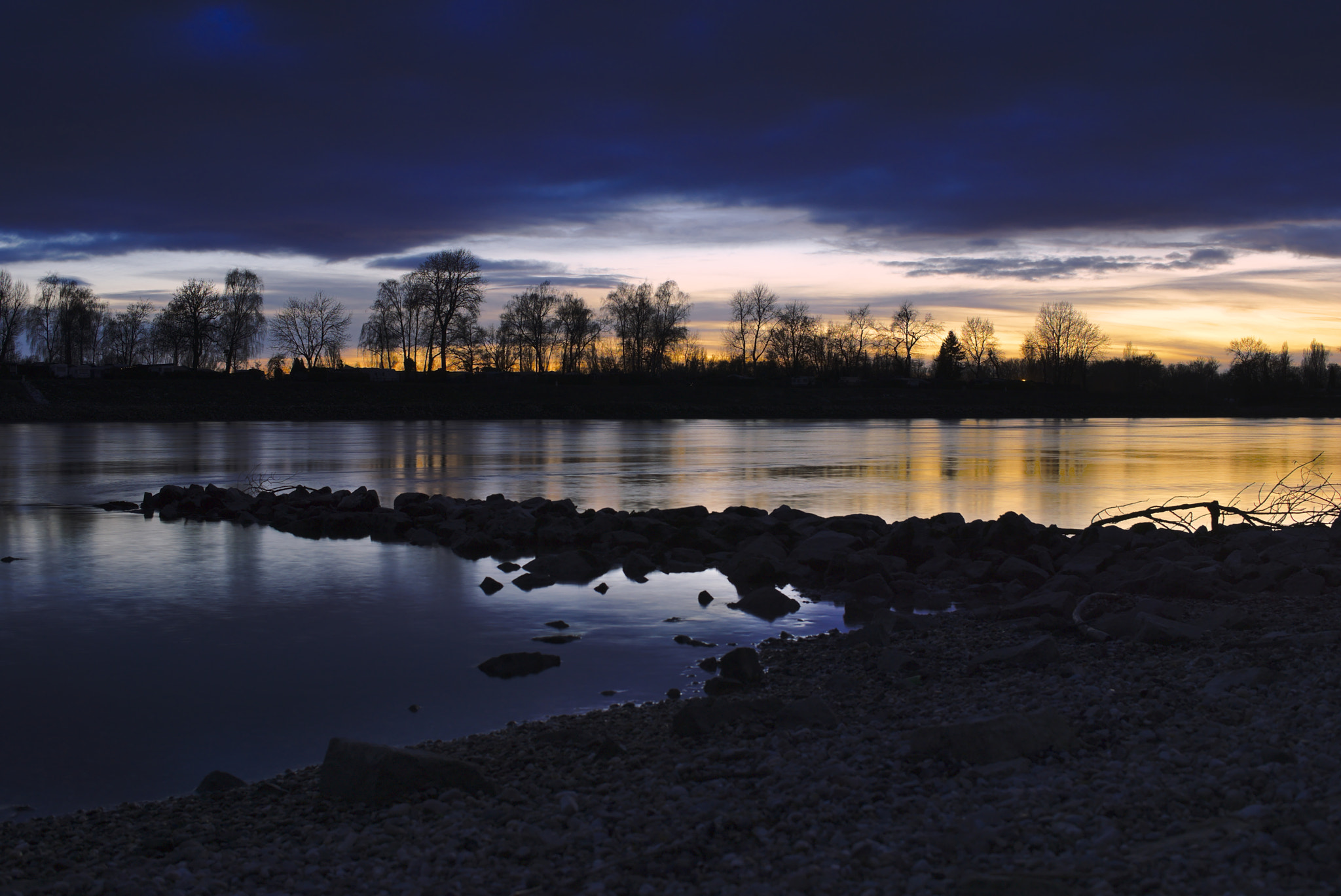 Sony a6000 + Sigma 30mm F1.4 DC DN | C sample photo. Sunset at mannheim neckarau photography