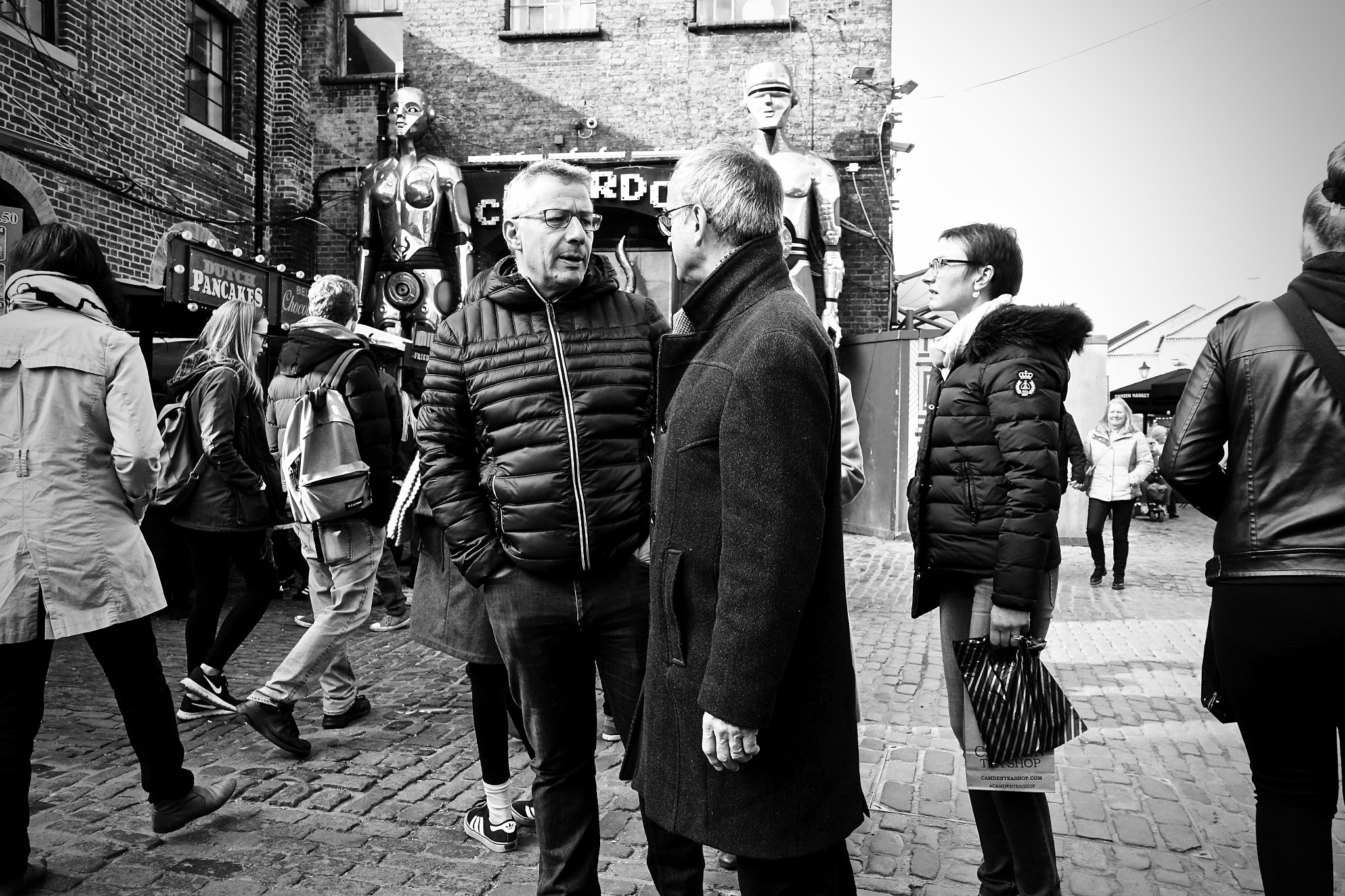 Sony Cyber-shot DSC-RX100 IV + Sony 24-70mm F1.8-2.8 sample photo. Camden market, camden town, london, uk. photography