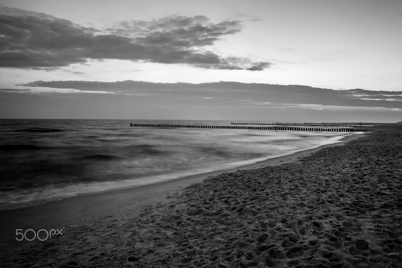 Canon EOS 500D (EOS Rebel T1i / EOS Kiss X3) sample photo. Beach dawn photography