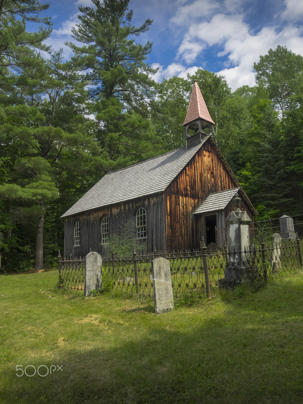 Olympus OM-D E-M1 sample photo. The rockingham church photography