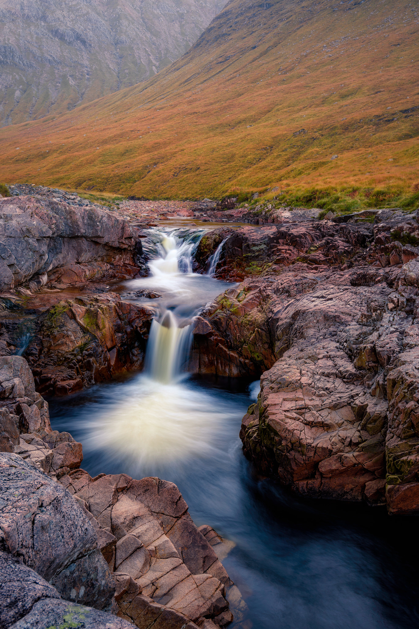 Nikon AF-S Nikkor 18-35mm F3.5-4.5G ED sample photo. Abhainn Èite photography