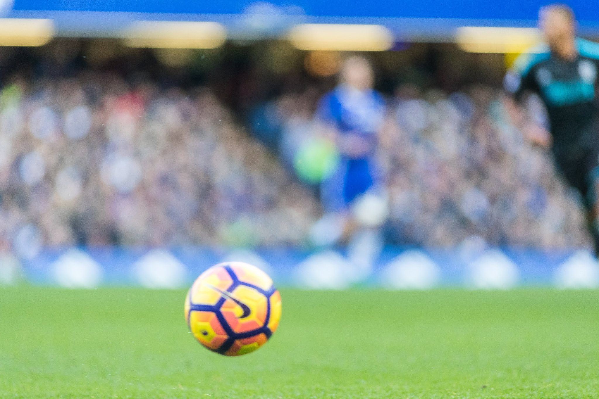 Canon EF 200mm F2.8L II USM sample photo. Chelsea vs west bromwich albion - 11th dec '16 photography