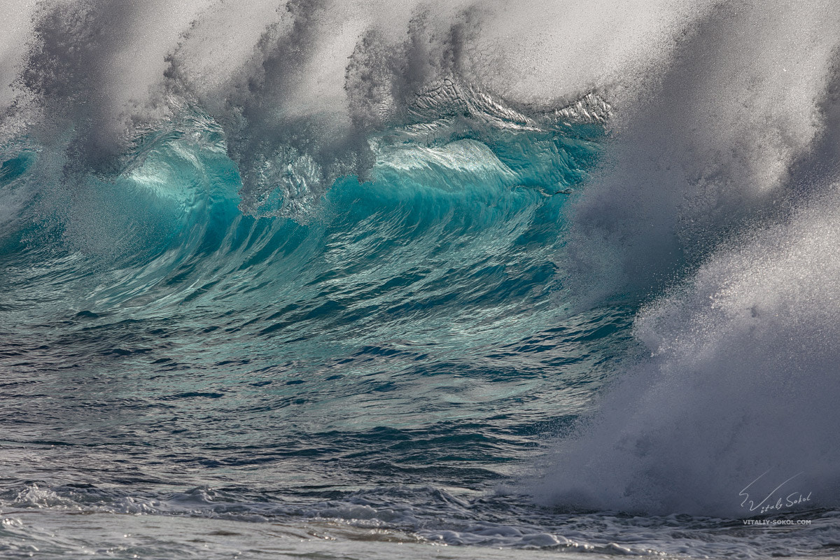 Canon EF 70-200mm F2.8L USM sample photo. Blue ocean wave photography