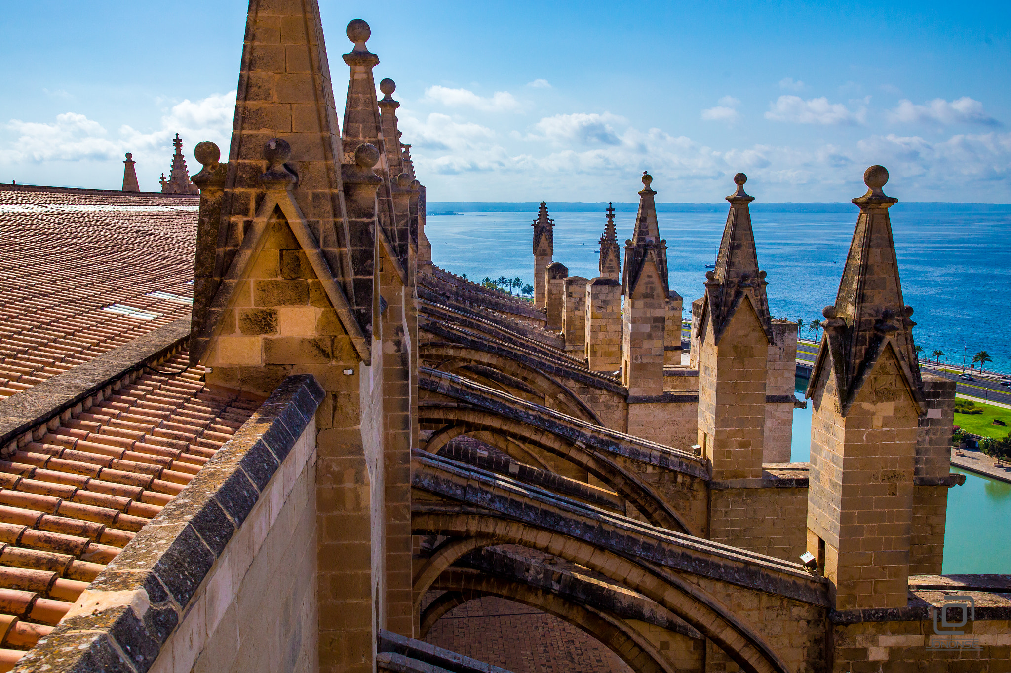 Sigma 24-35mm F2 DG HSM Art sample photo. Cathedral photography