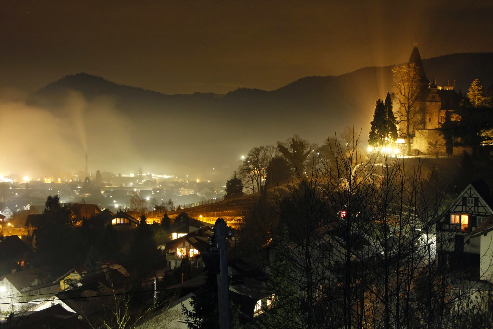 Canon EOS 500D (EOS Rebel T1i / EOS Kiss X3) sample photo. Winter night  photography