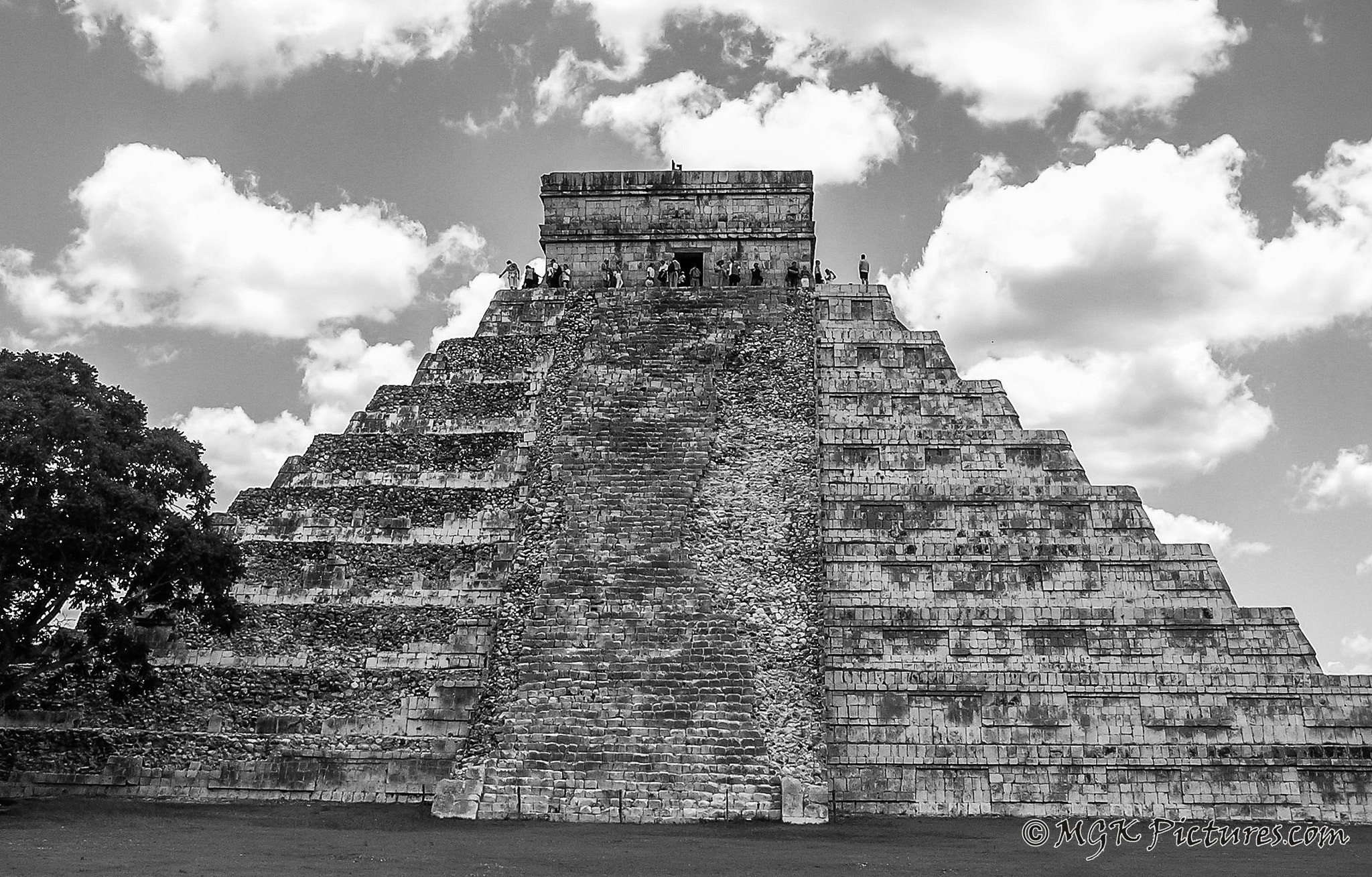 Olympus C750UZ sample photo. Great pyramid of chichen itza photography