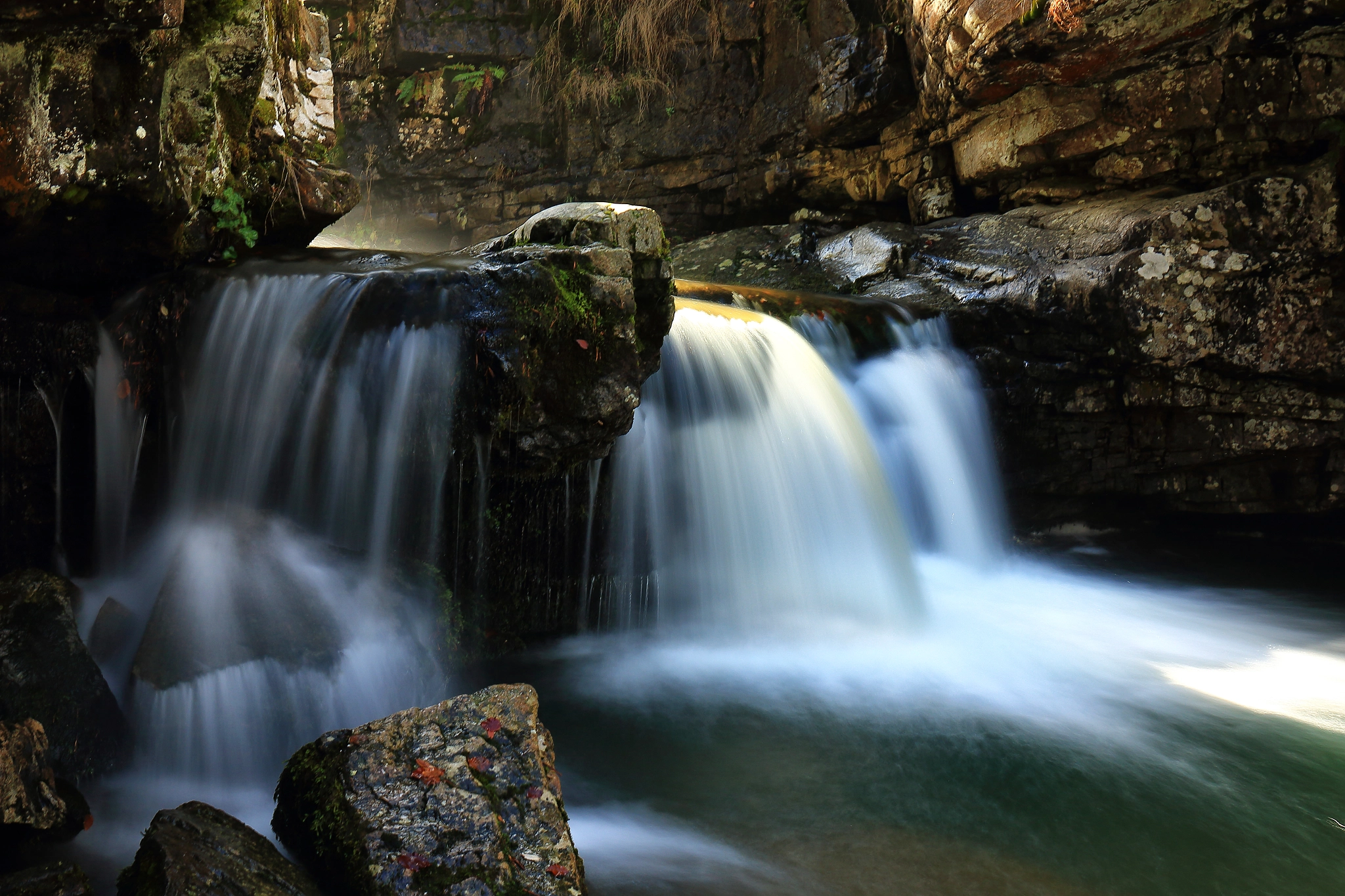 Canon EF 24-70mm F4L IS USM sample photo. Puente ra fall photography