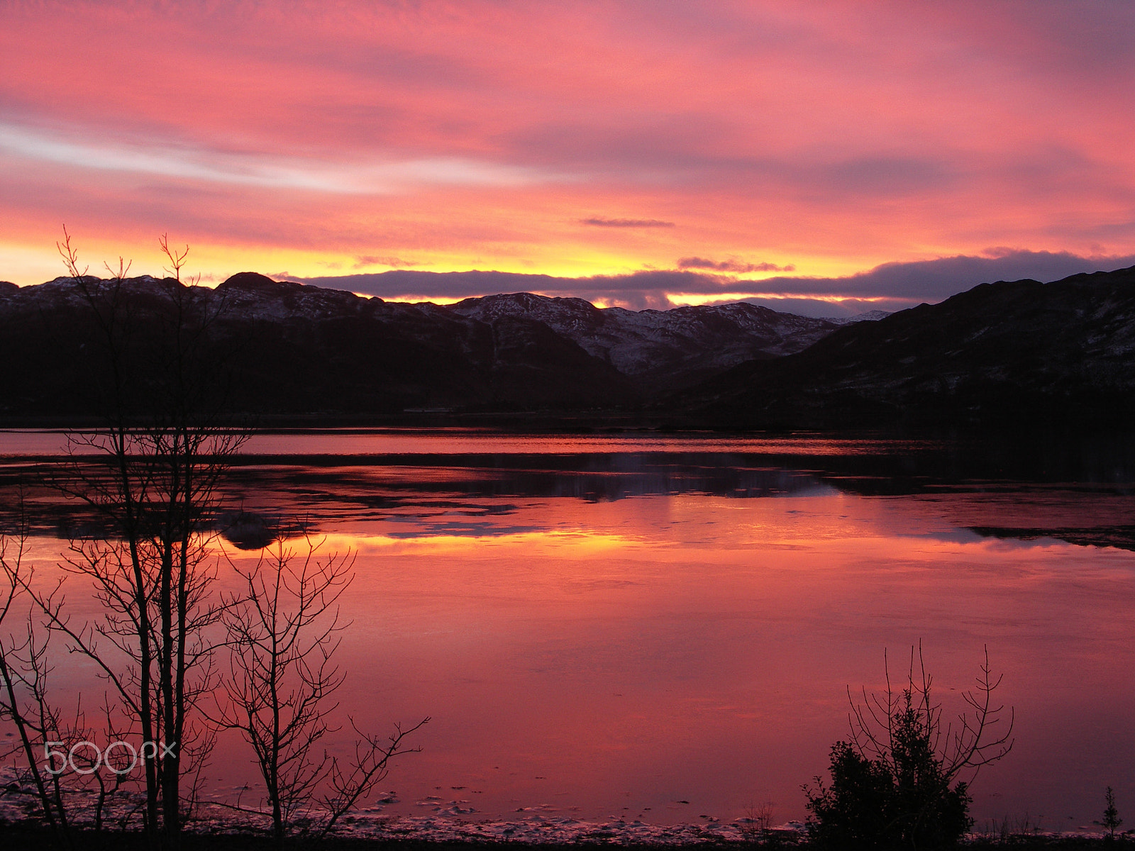 KONICA MINOLTA DiMAGE A200 sample photo. Lochcarron sunrise photography
