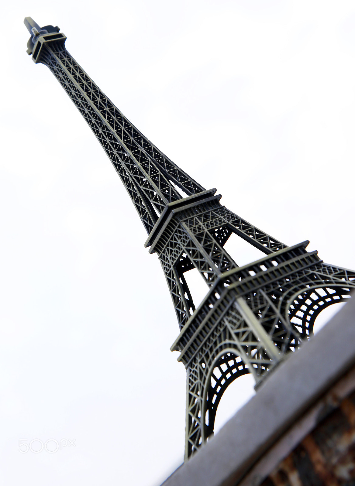 Canon EF 400mm f/2.8L sample photo. Eiffel tower photography