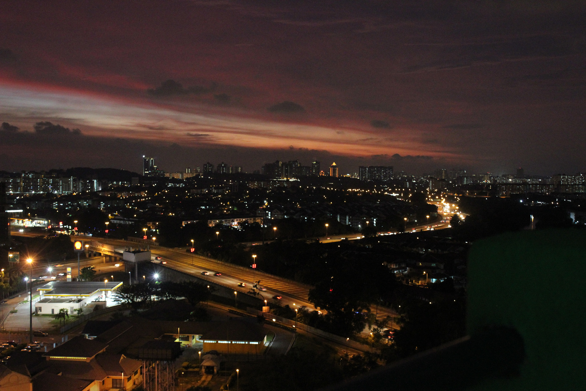 Canon EOS 600D (Rebel EOS T3i / EOS Kiss X5) sample photo. Night view photography