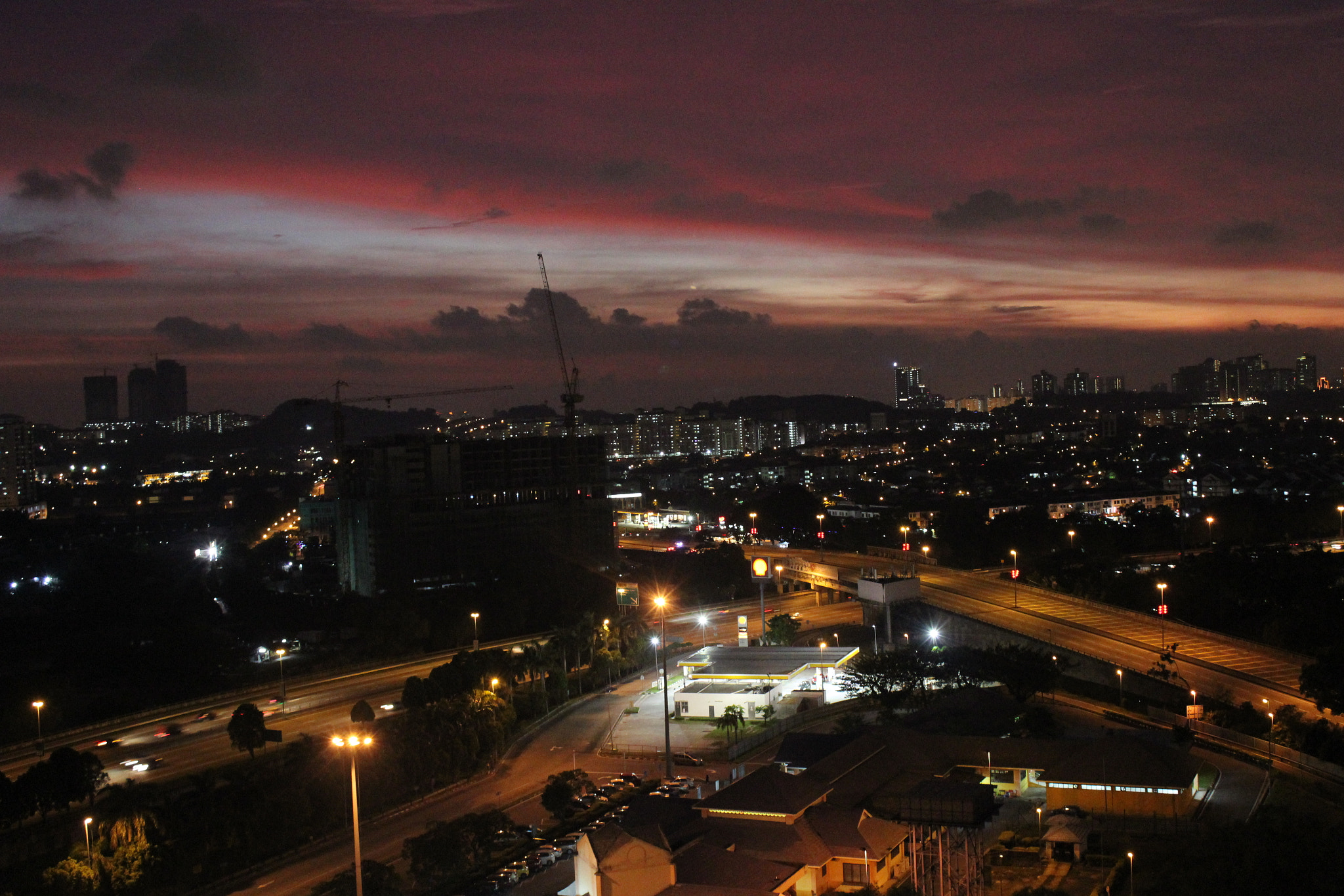 Canon EOS 600D (Rebel EOS T3i / EOS Kiss X5) sample photo. Night view photography