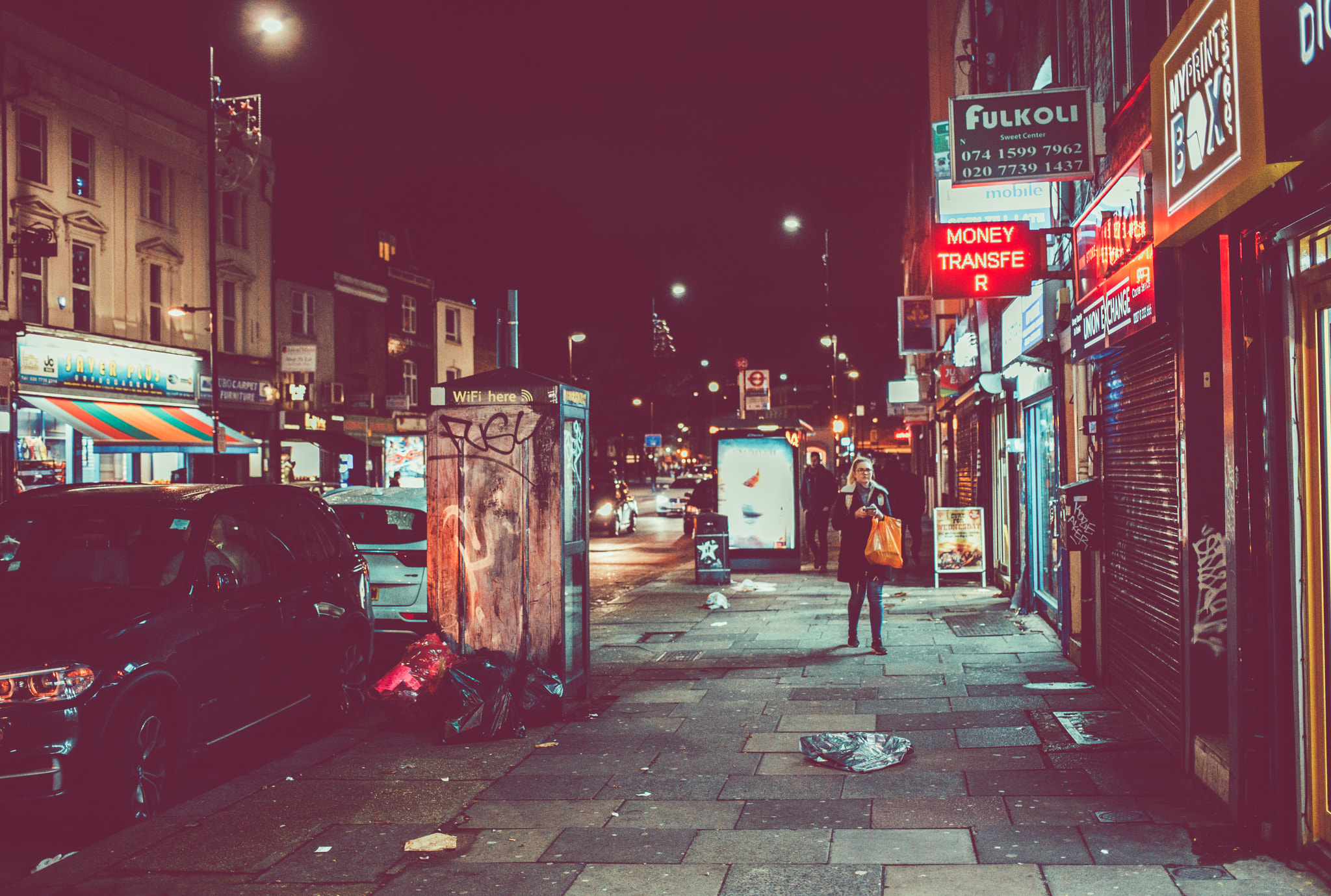 Canon EF 40mm F2.8 STM sample photo. Late night photography