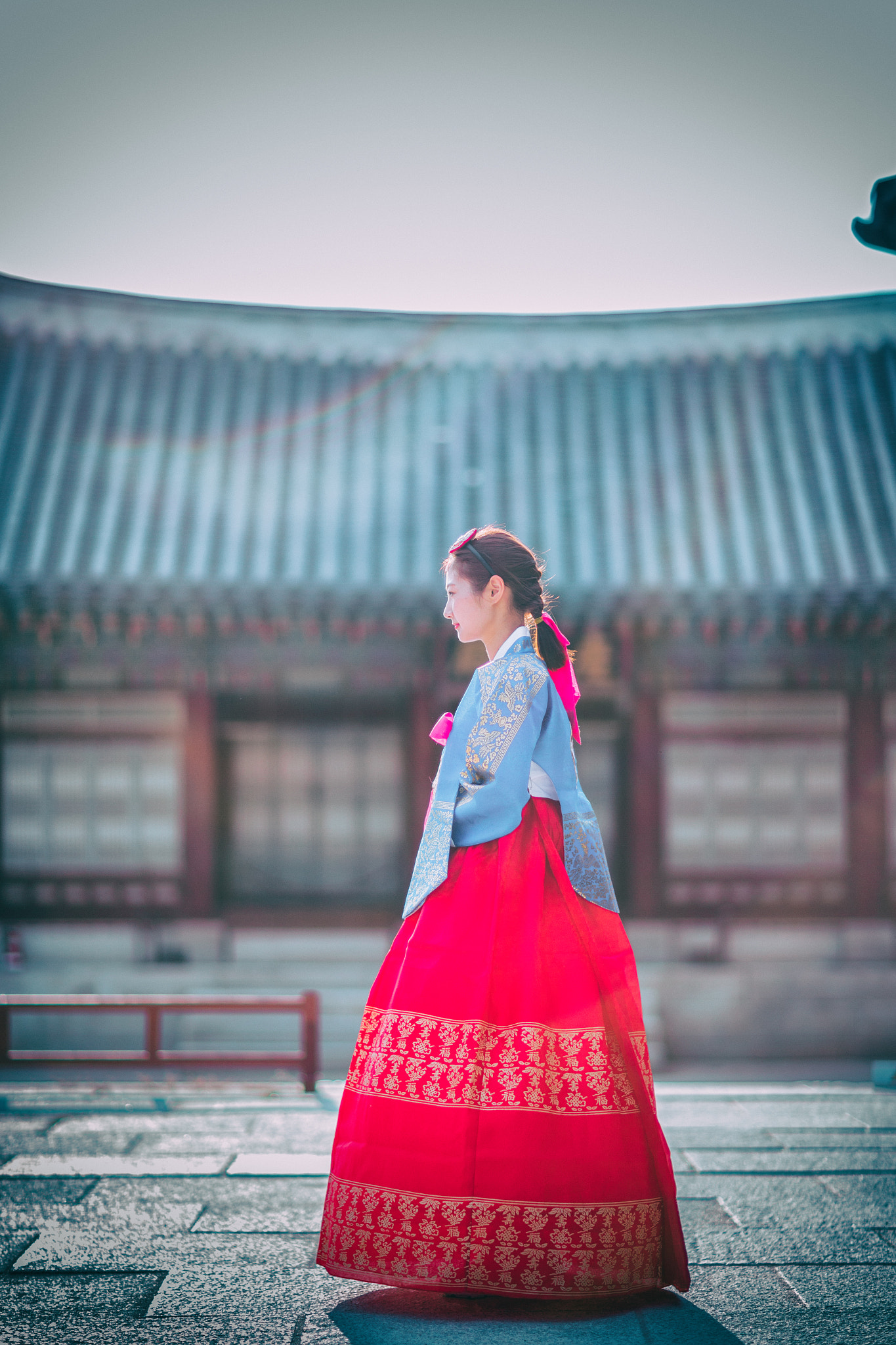Canon EF 85mm F1.2 sample photo. 한복, hanbok, korea traditional dress photography
