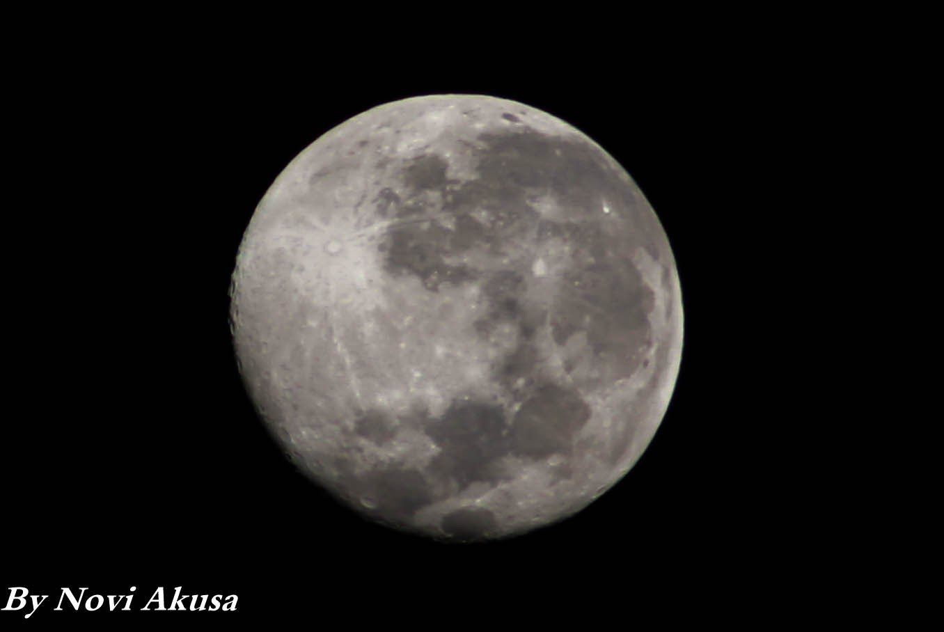Canon EOS 60D sample photo. Moon photography