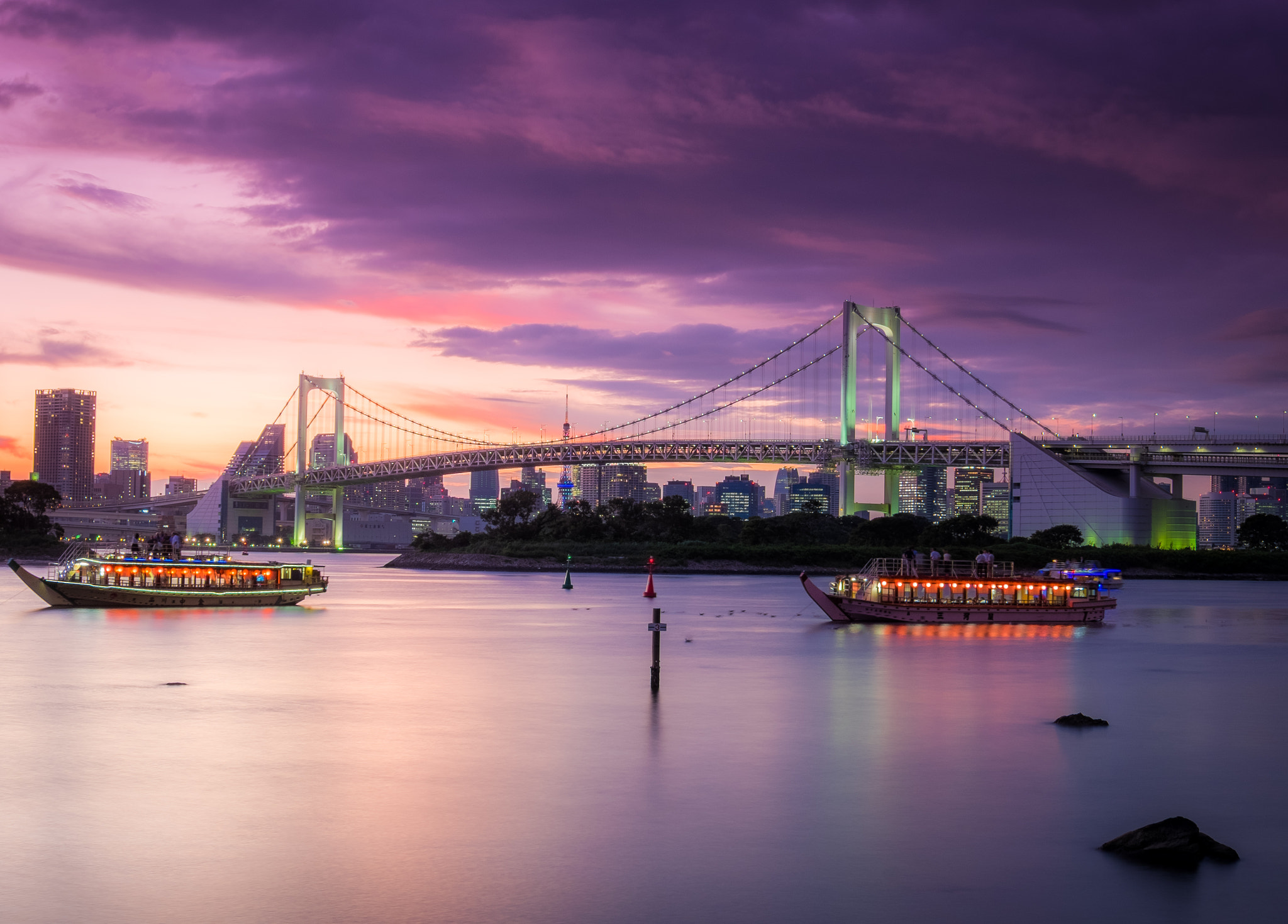 Fujifilm X-E2 + Fujifilm XF 16-55mm F2.8 R LM WR sample photo. Sunset from daiba photography