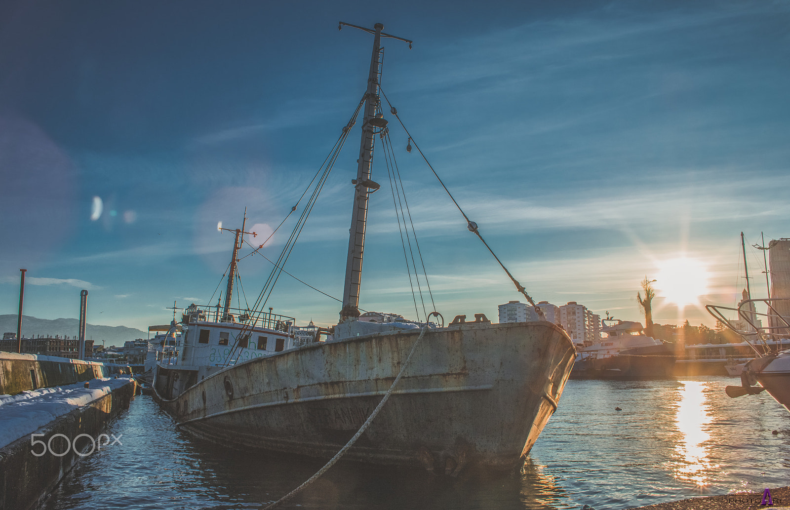 Nikon AF-S Nikkor 28-70mm F2.8 ED-IF sample photo. Old ship photography