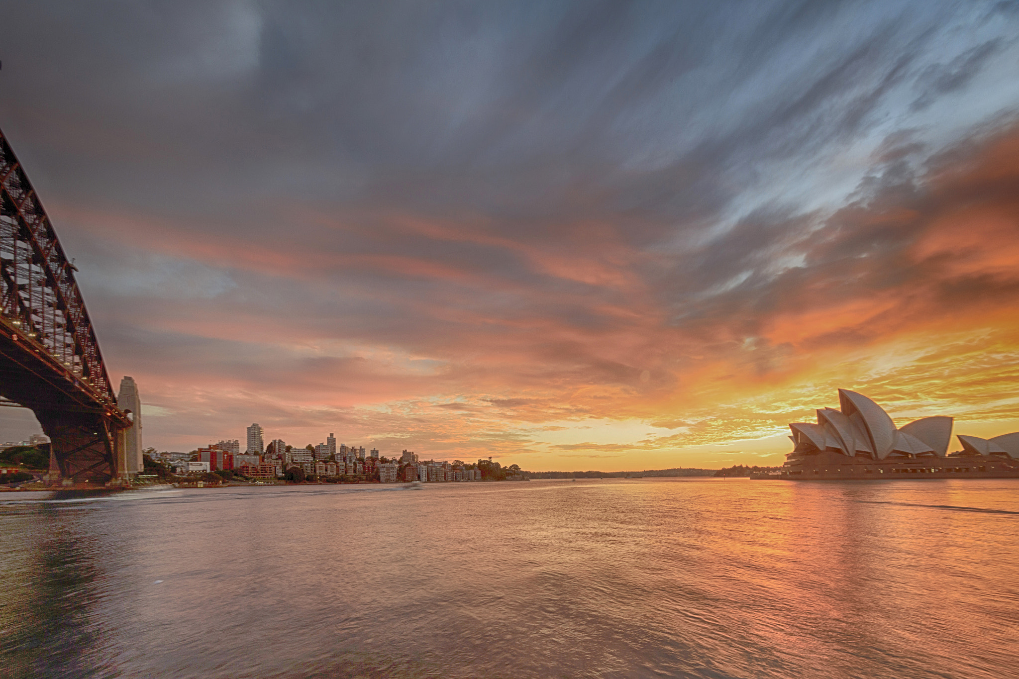 Canon EOS 5DS R + Canon EF 11-24mm F4L USM sample photo. Good morning sydney 05 february 2017 - the temperature is passing 40 degrees celsius photography