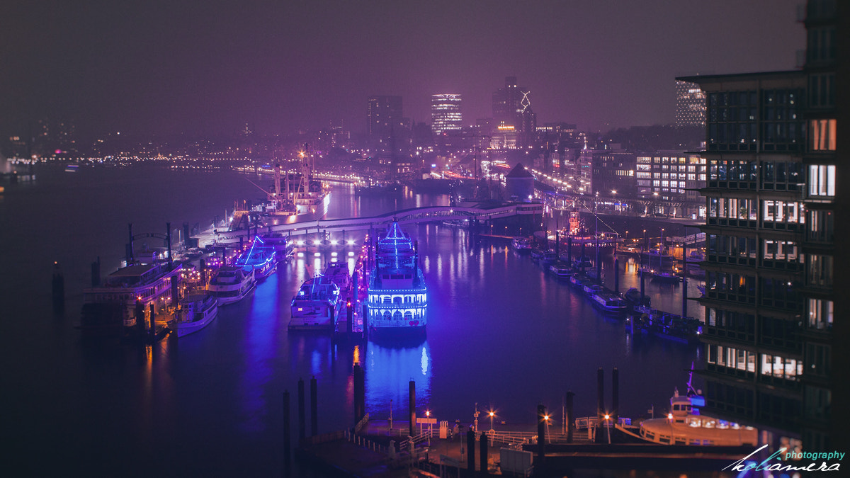 Canon EF-S 18-55mm F3.5-5.6 IS sample photo. Colorful hamburg harbour photography