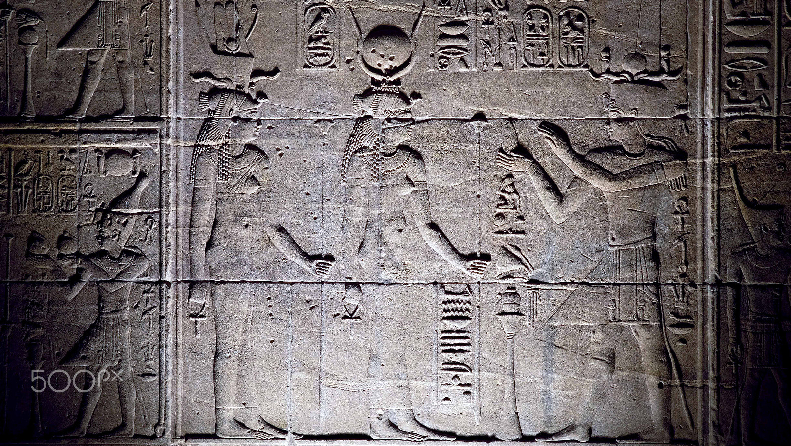 ZEISS Touit 32mm F1.8 sample photo. Isis in philae photography