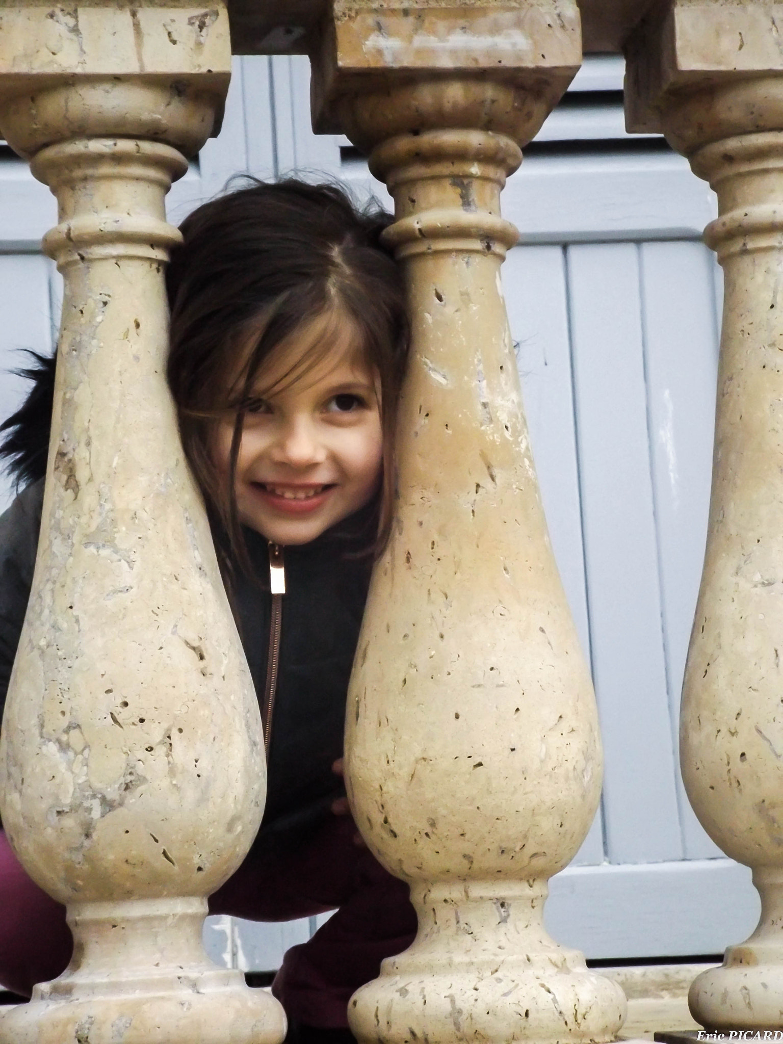 Fujifilm FinePix S4600 sample photo. Portraits en jeu photography