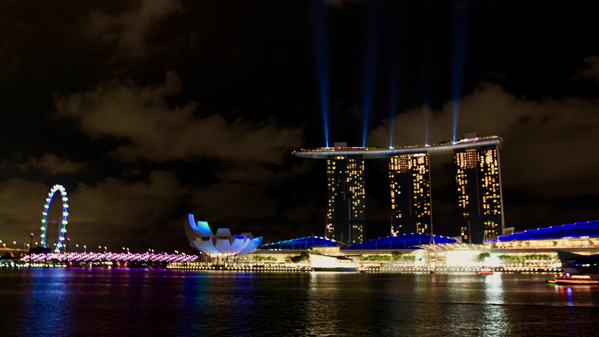 Canon EF 16-35mm F2.8L II USM sample photo. Marina bay sands photography