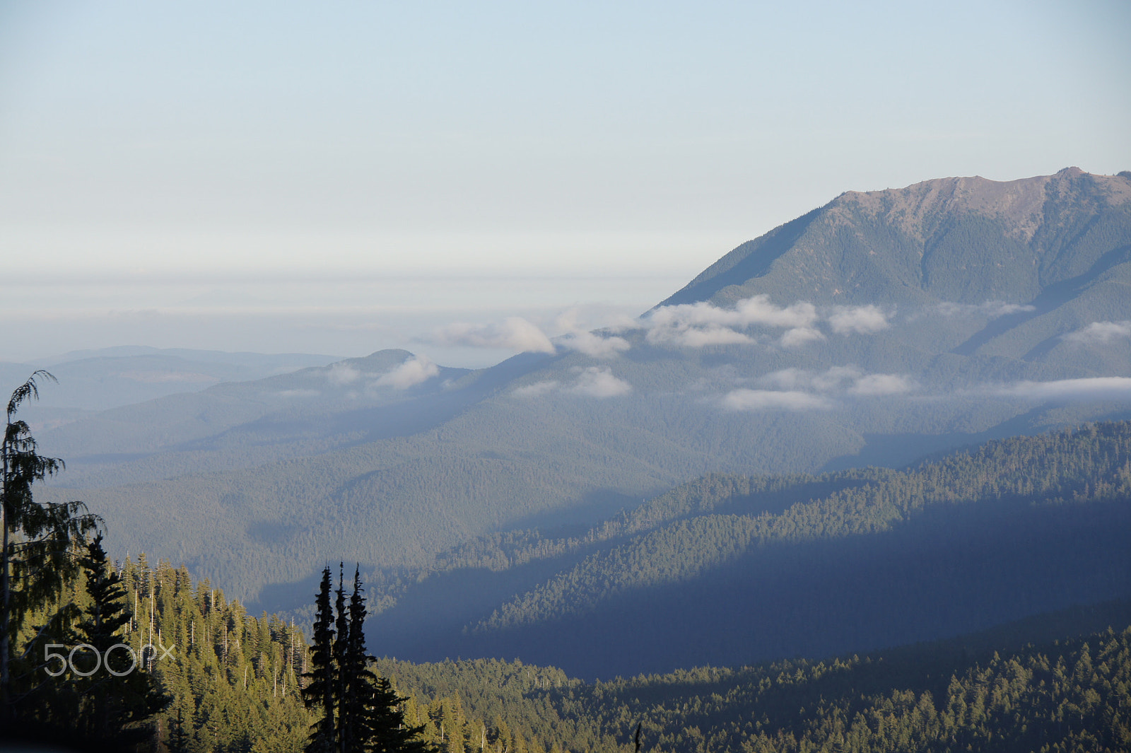 Sony SLT-A33 sample photo. Above the clouds photography