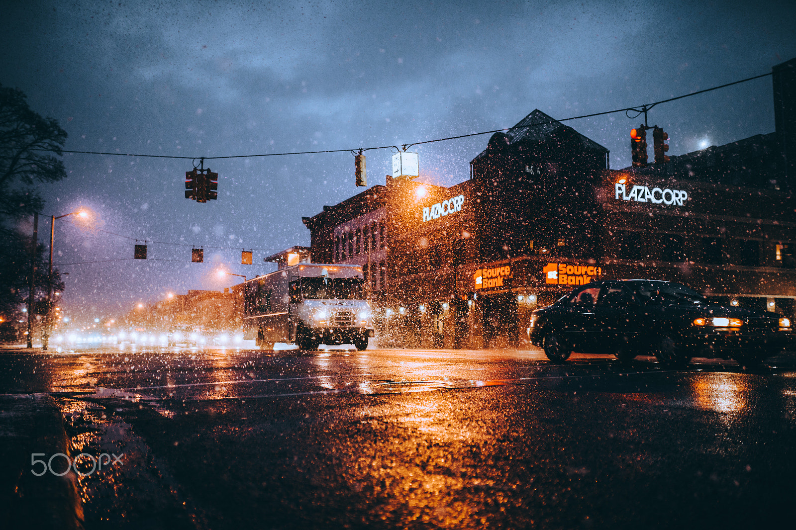 Sony a7 II + Sony DT 50mm F1.8 SAM sample photo. Traffic at night photography