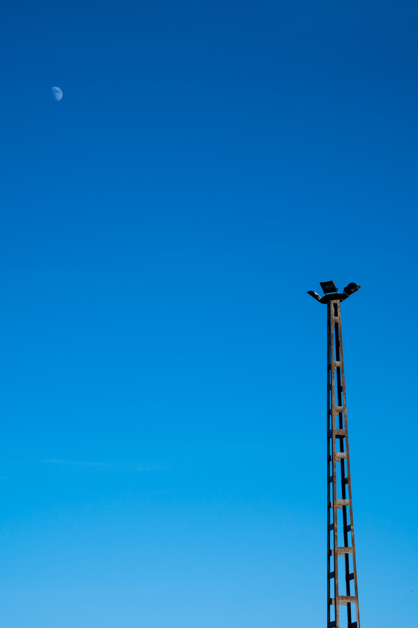 Sony ILCA-77M2 sample photo. Moonlight photography