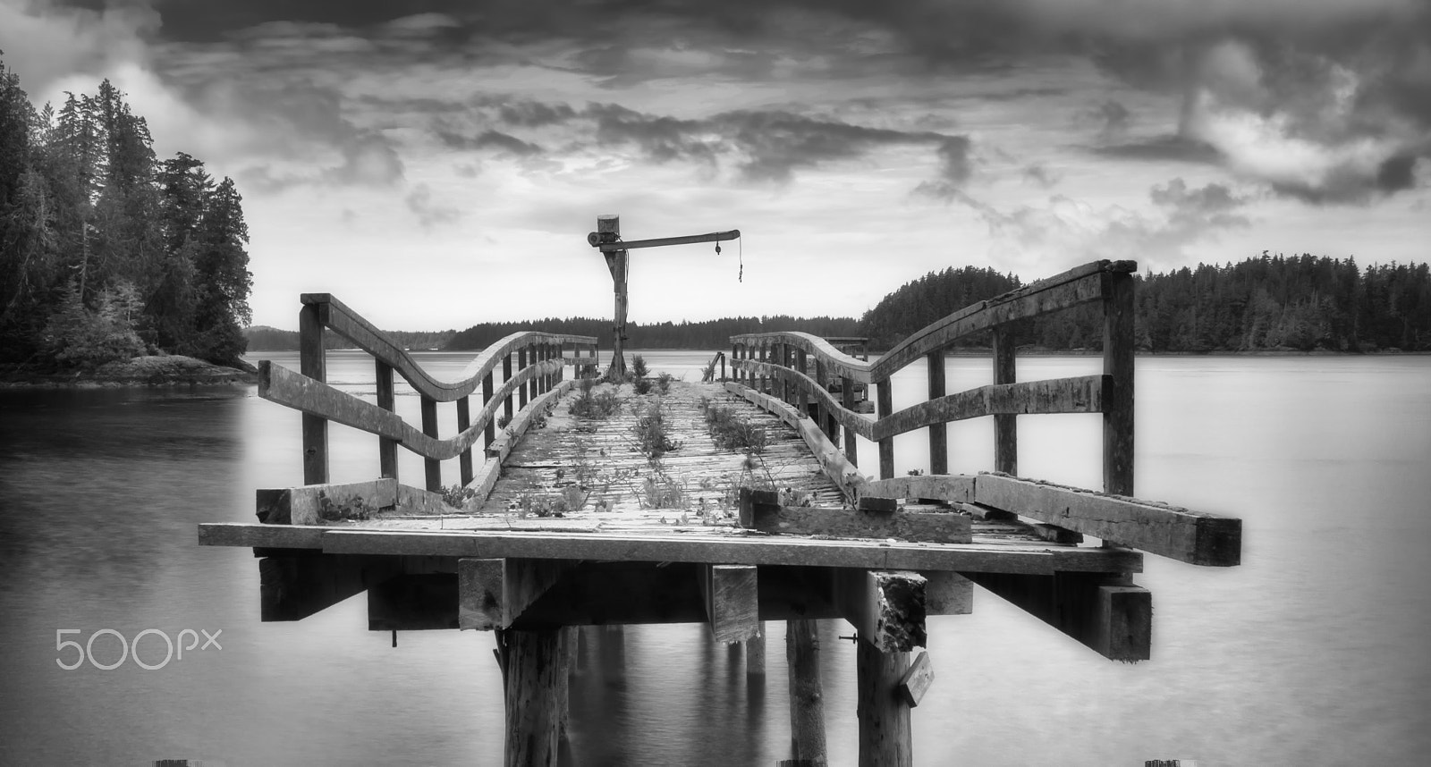 Canon EOS 760D (EOS Rebel T6s / EOS 8000D) + Canon EF 24-105mm F4L IS USM sample photo. Meares island - bridge photography