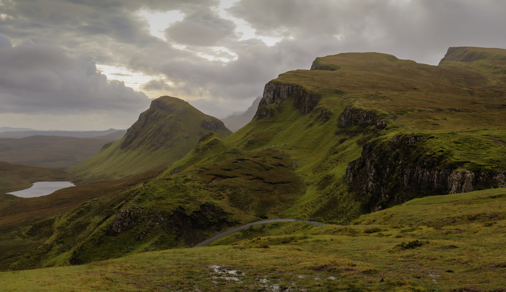 Canon EOS 80D + Canon EF 24-105mm F3.5-5.6 IS STM sample photo. Cloudy quiraing photography