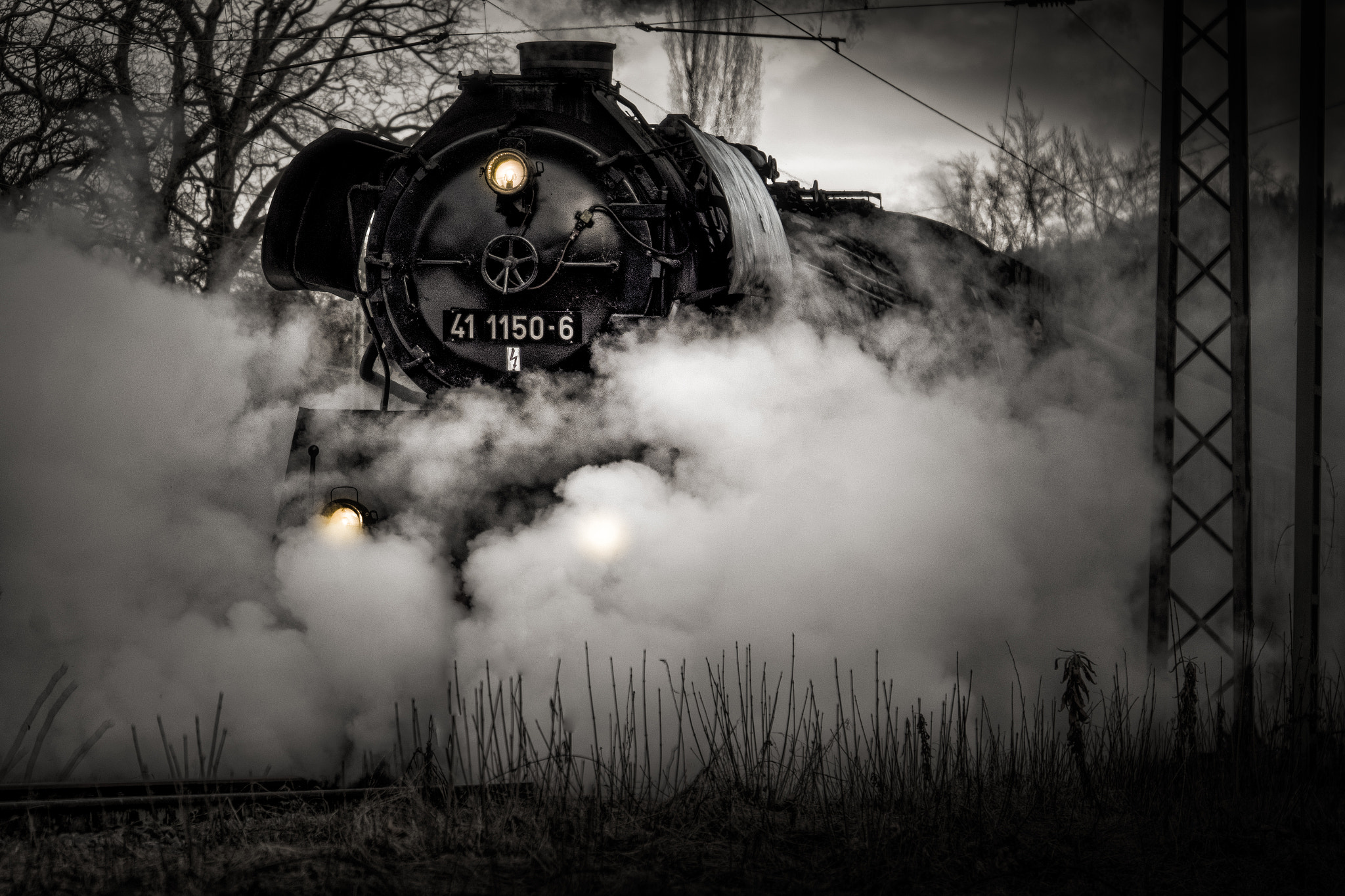 Panasonic Lumix G X Vario 35-100mm F2.8 OIS sample photo. Steam photography