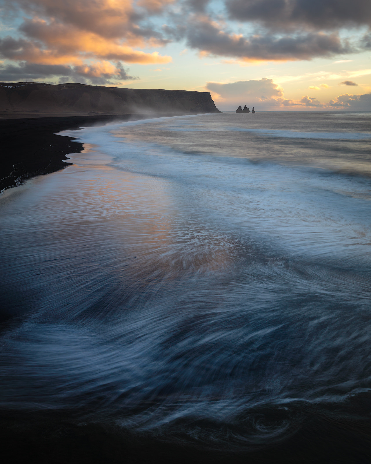 ZEISS Otus 28mm F1.4 sample photo. Waves photography