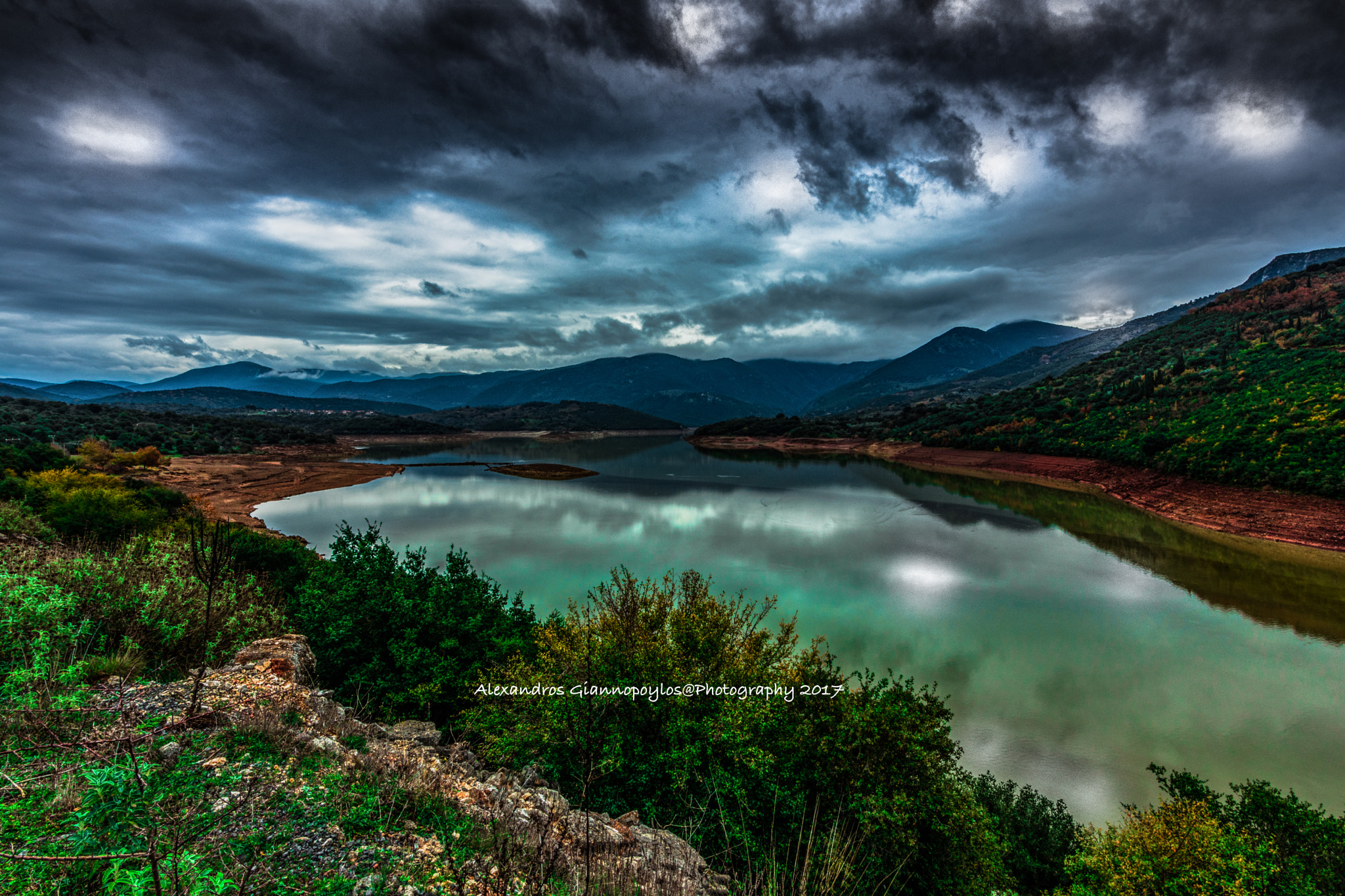 Nikon D7200 + Tokina AT-X 11-20 F2.8 PRO DX (AF 11-20mm f/2.8) sample photo. Ladonas lake photography