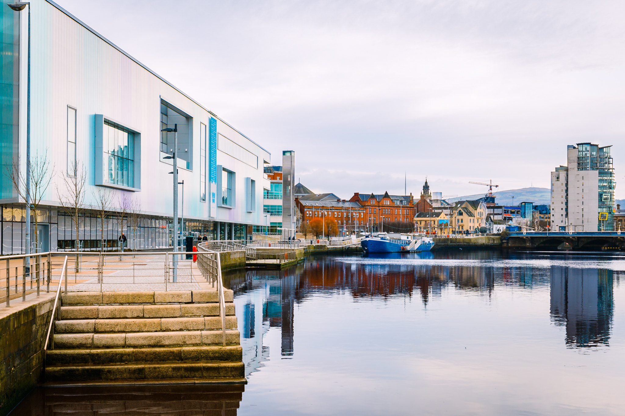 Canon EF 16-35mm F4L IS USM sample photo. Belfast waterfront hall, northern ireland photography