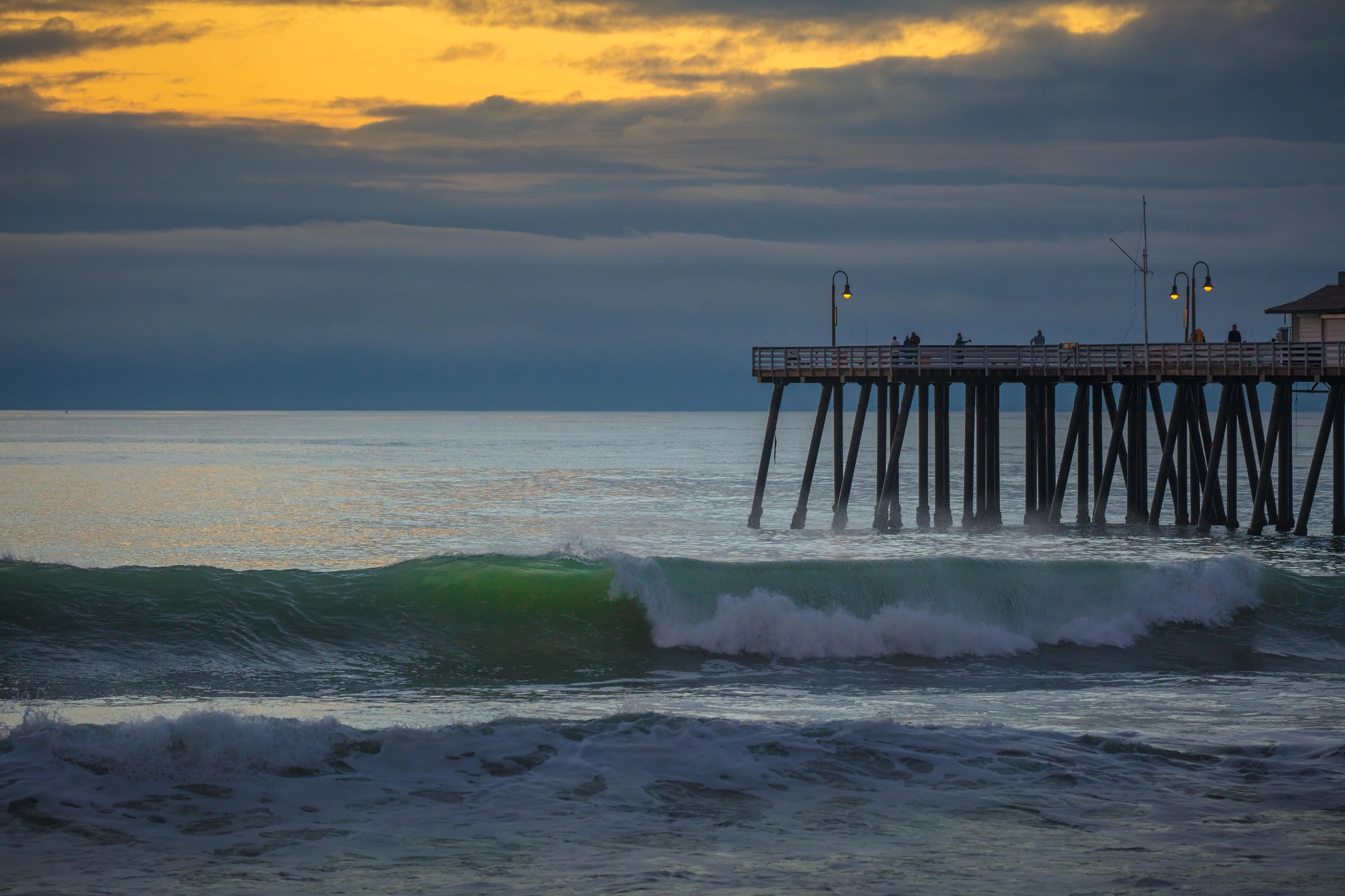 Canon EOS 5DS R + Canon EF 100-400mm F4.5-5.6L IS II USM sample photo. Sunset in san clemente photography