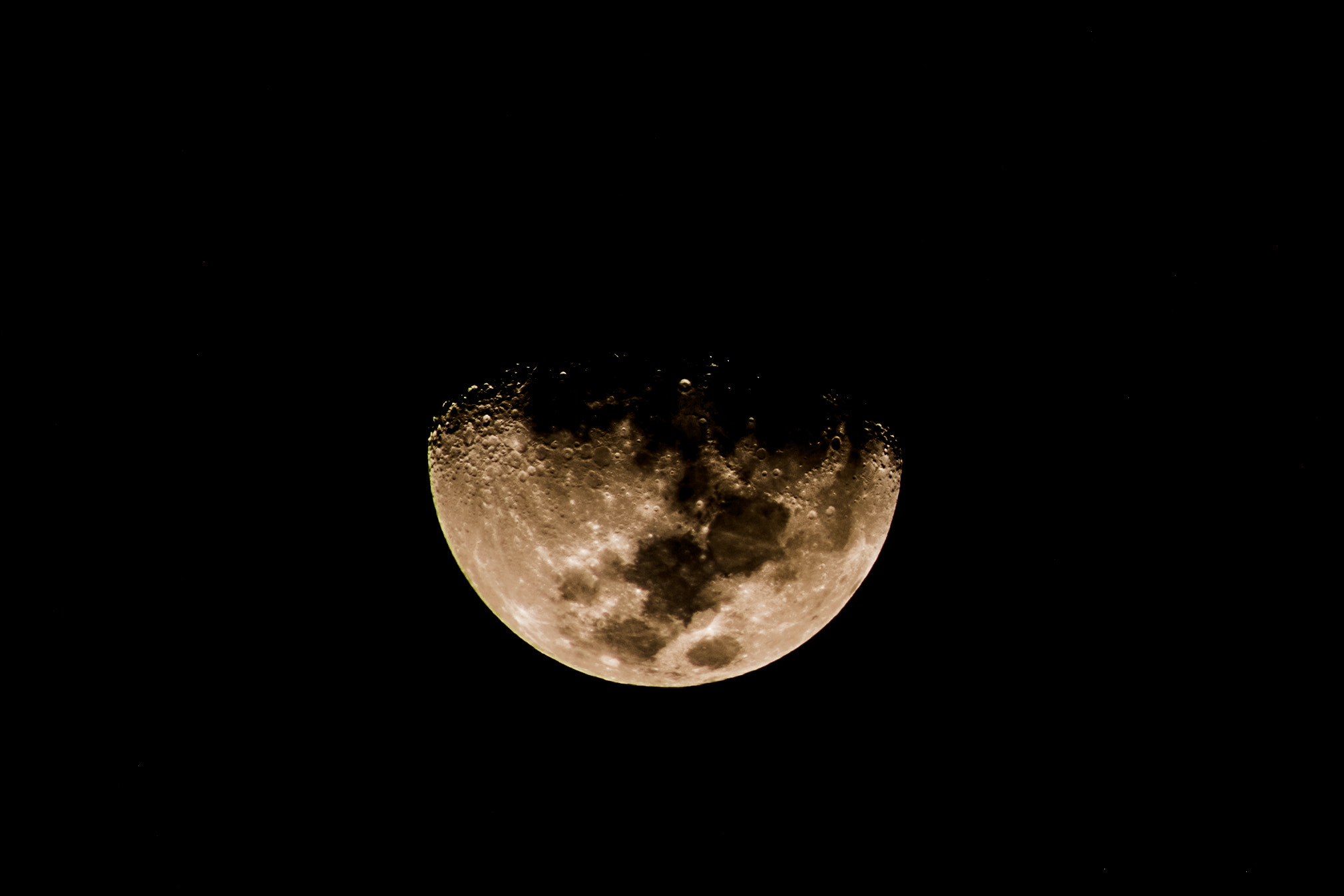 Sigma 70-300mm F4-5.6 APO DG Macro sample photo. Moon photography