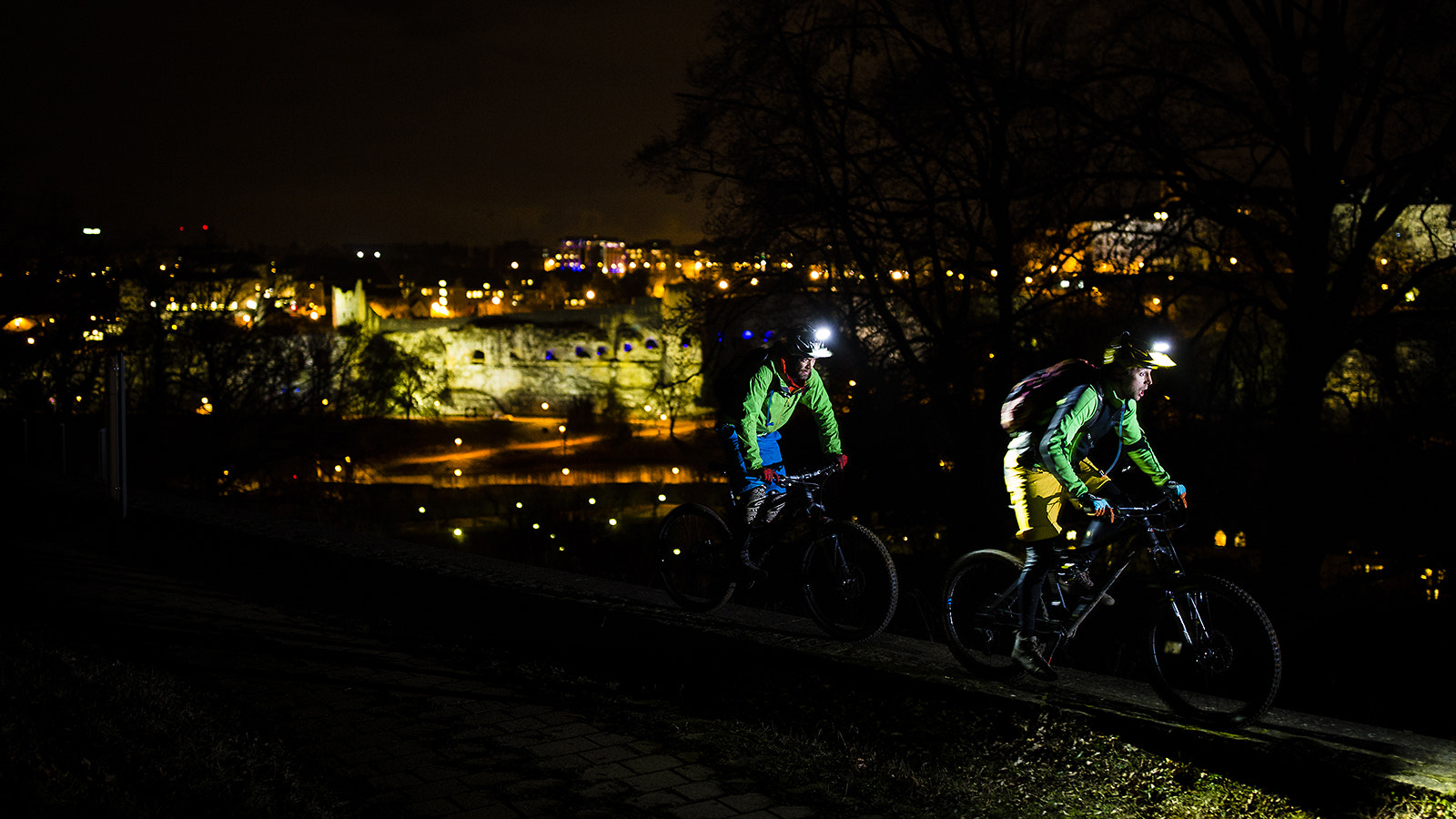 Canon EF 35mm F1.4L II USM sample photo. Nightride am gronn photography