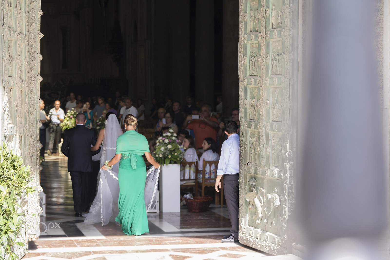 Sigma 17-70mm F2.8-4 DC Macro OS HSM sample photo. Wedding day photography